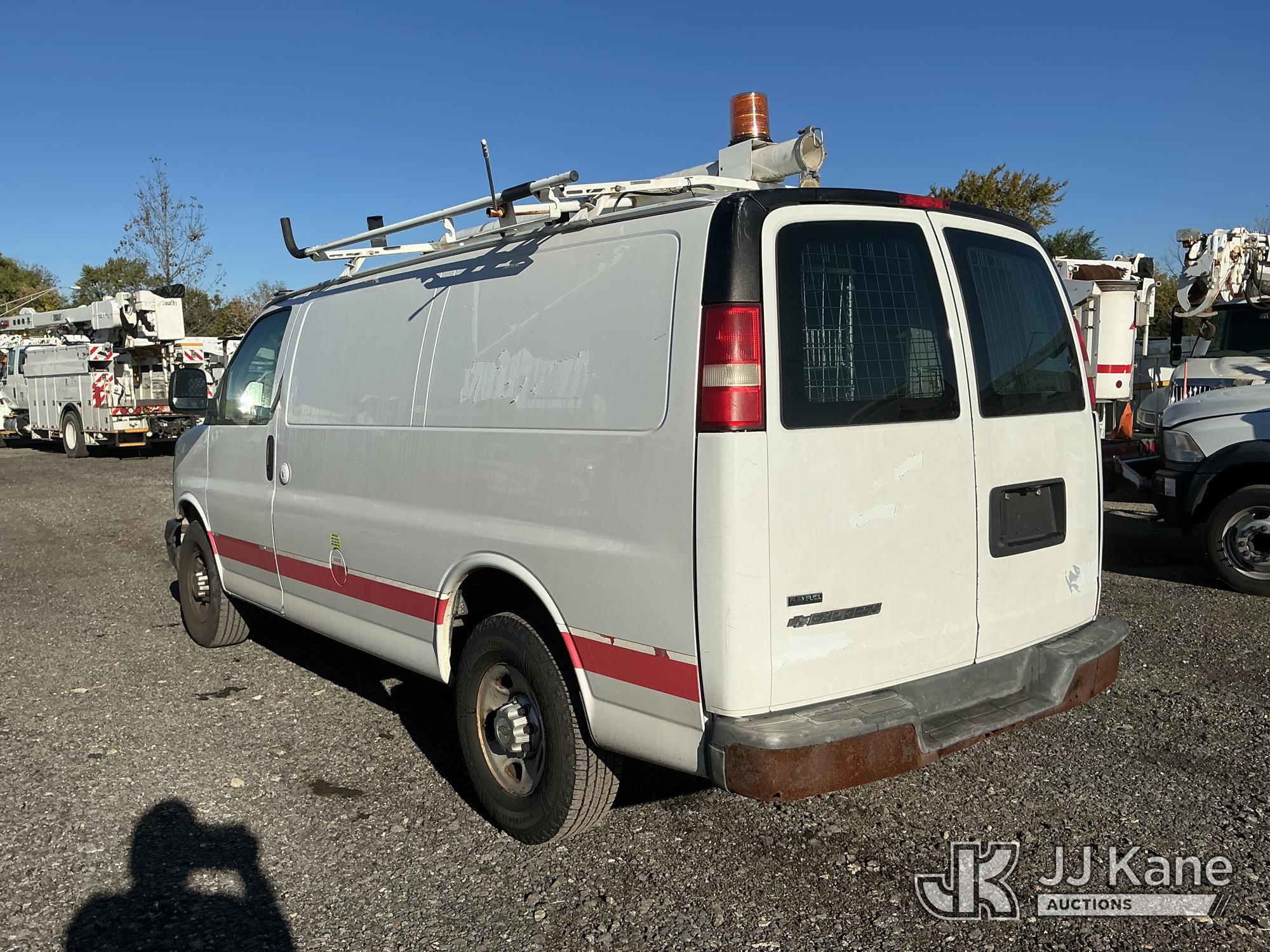 2011 Chevrolet Express G2500