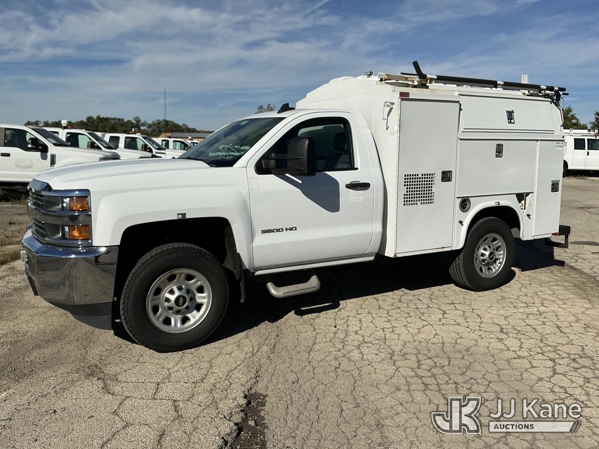 2015 Chevrolet Silverado 3500HD Enclosed Service Truck (1651604)