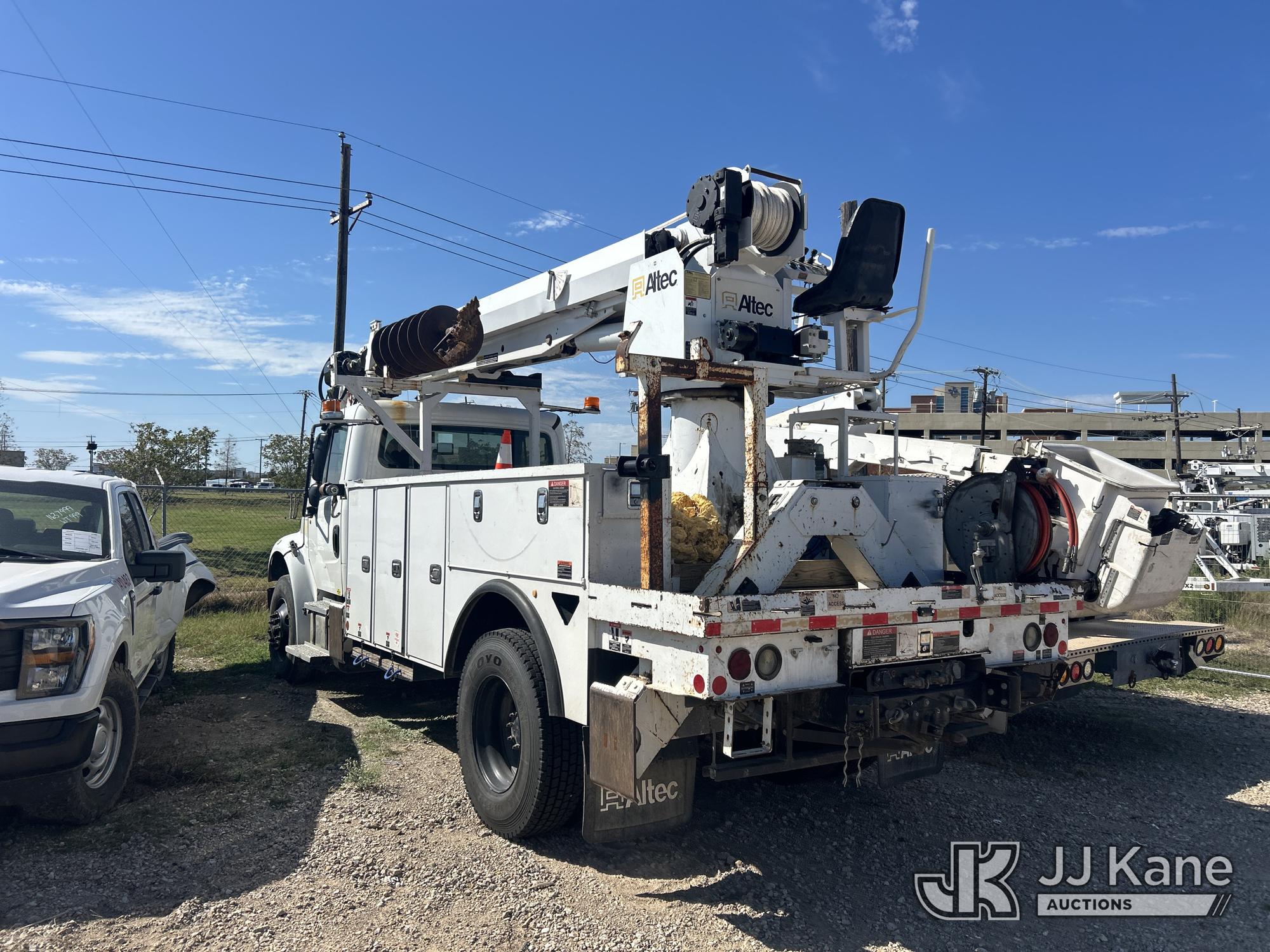 2019 Freightliner M2 106