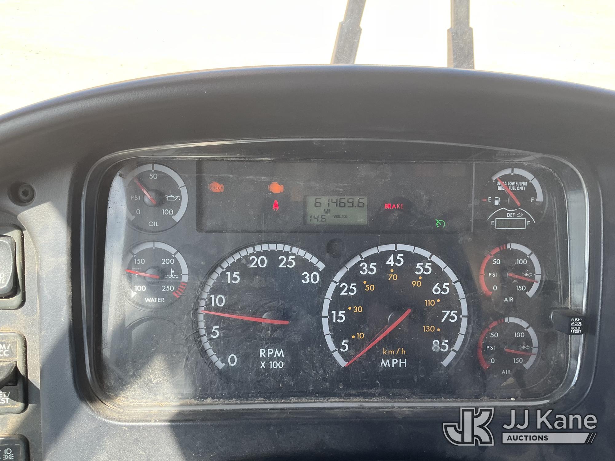 2014 Freightliner M2 106