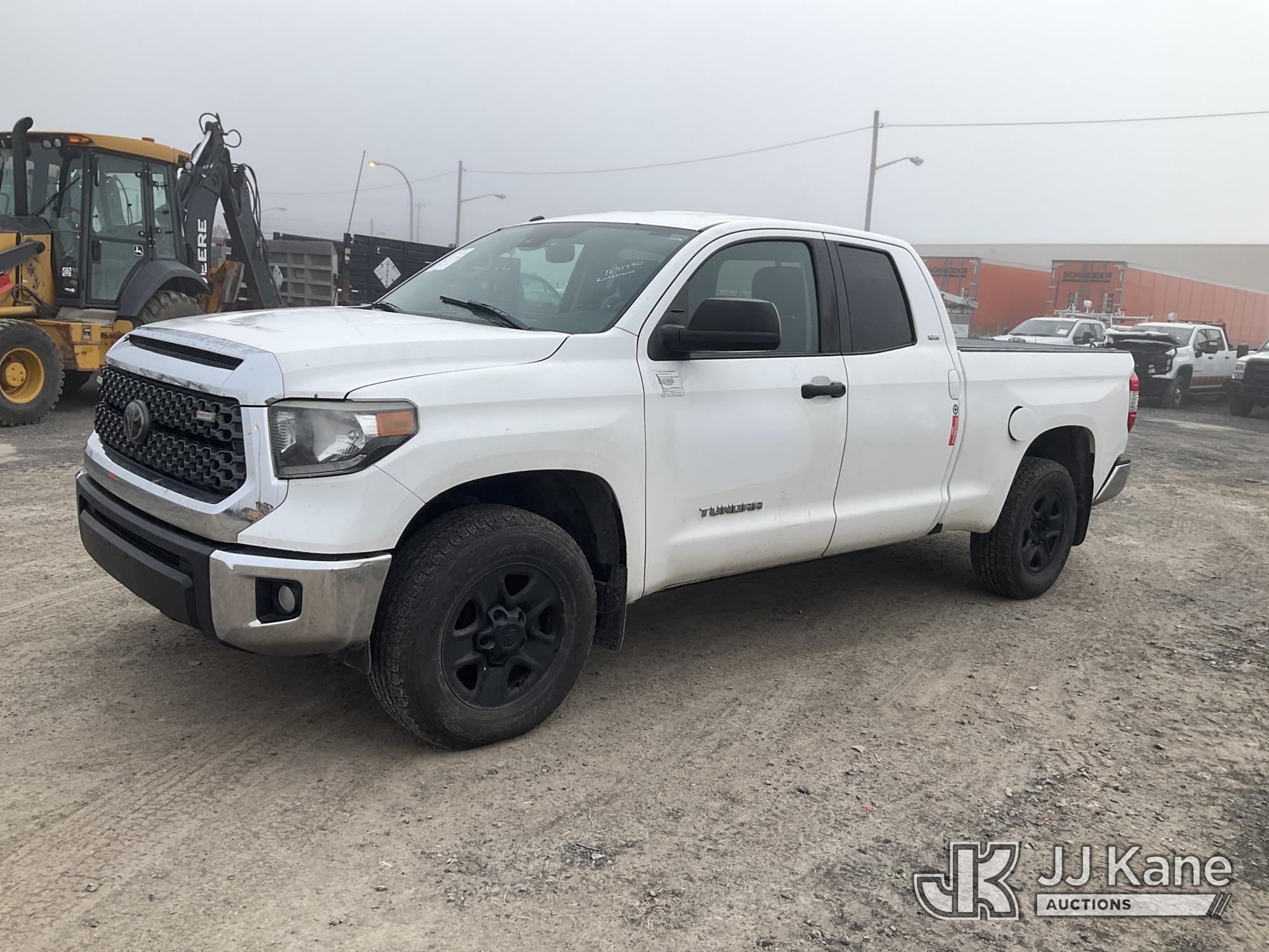 2019 Toyota Tundra Extended-Cab Pickup Truck (1651730)