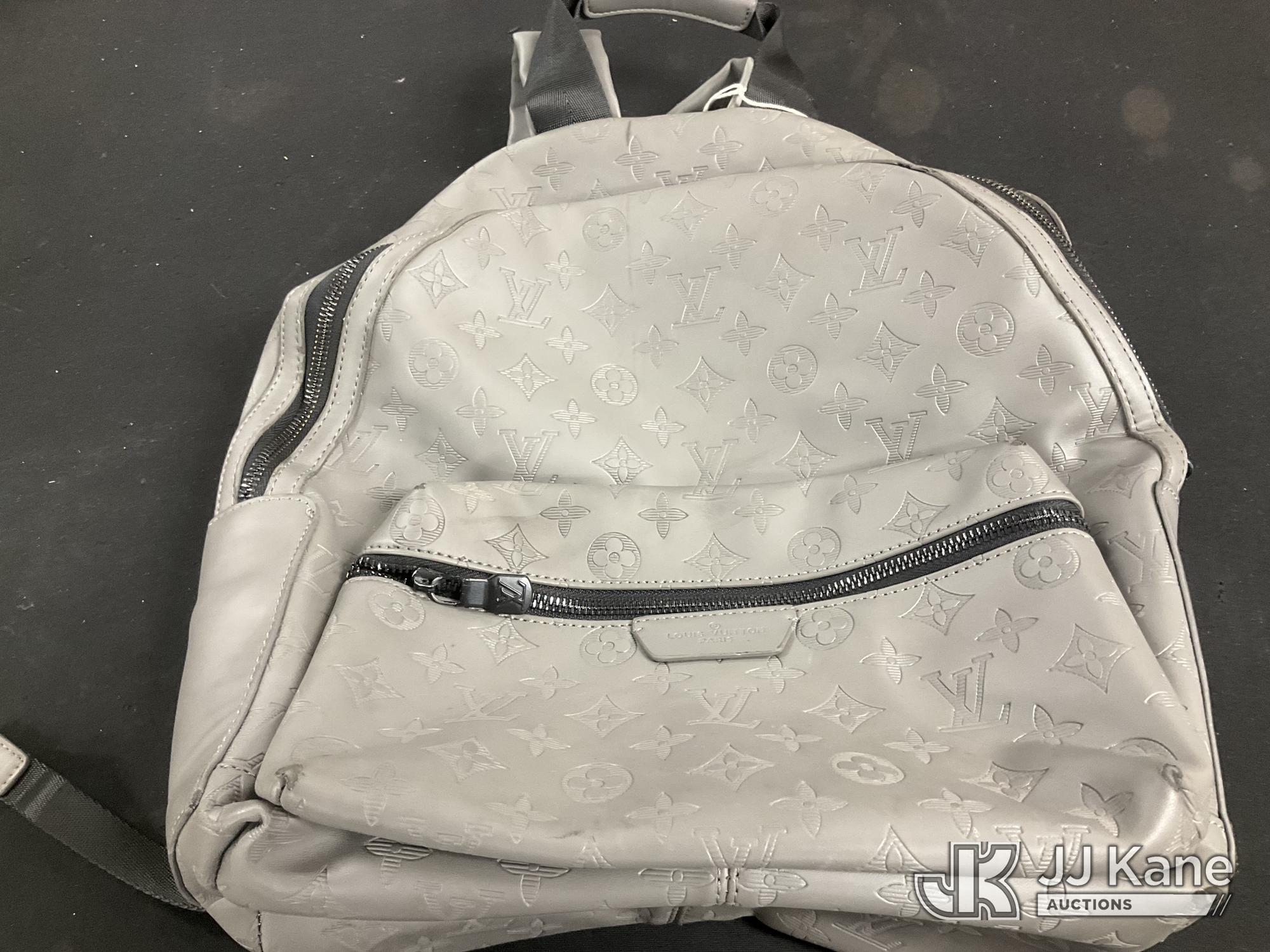 Purse (1651793)