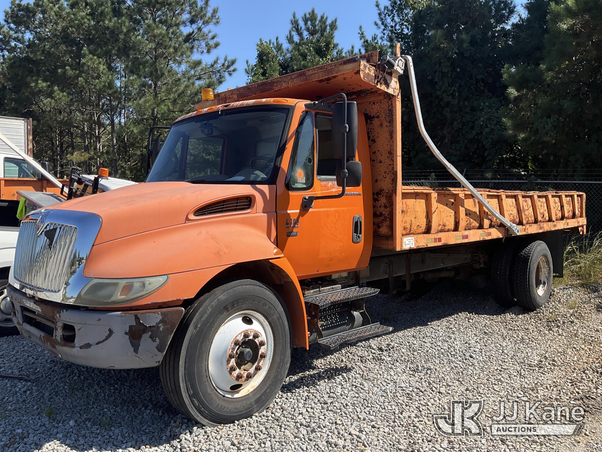 Photo of 2006 International 4300
