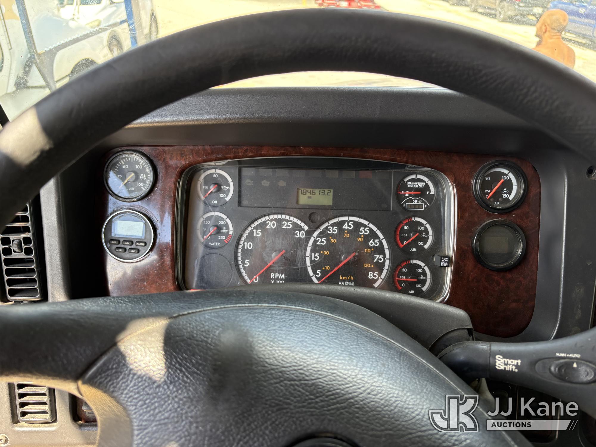 2013 Freightliner M2 112