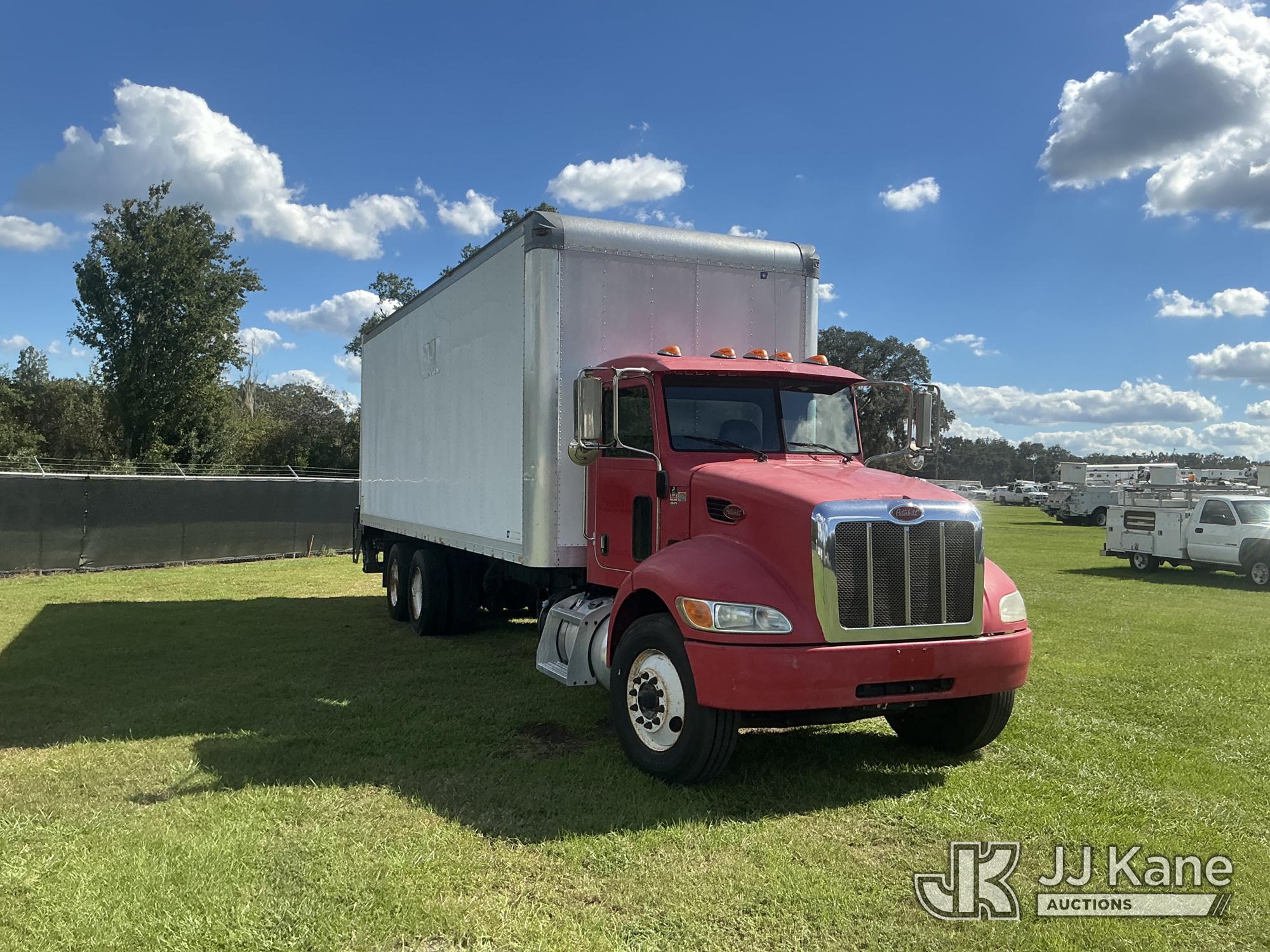 2014 Peterbilt 348
