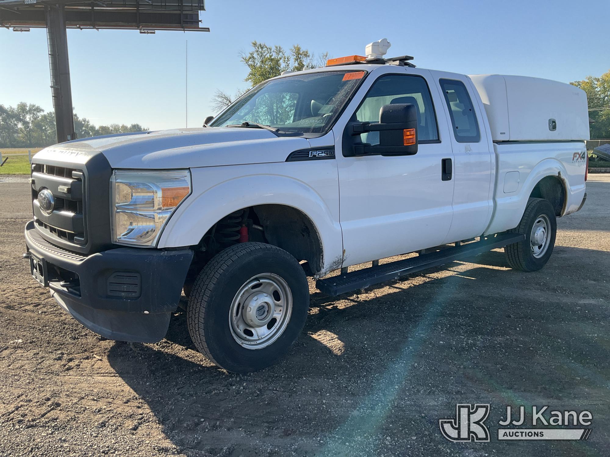 2015 Ford F-250 SD Extended-Cab Pickup Truck (1651930)
