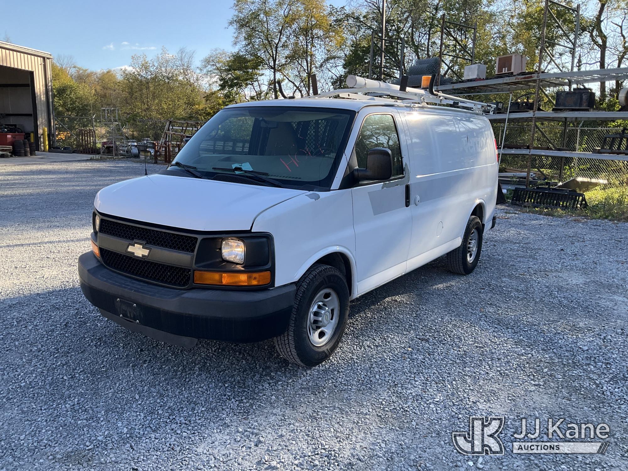 2011 Chevrolet Express Cargo Van (1651954)