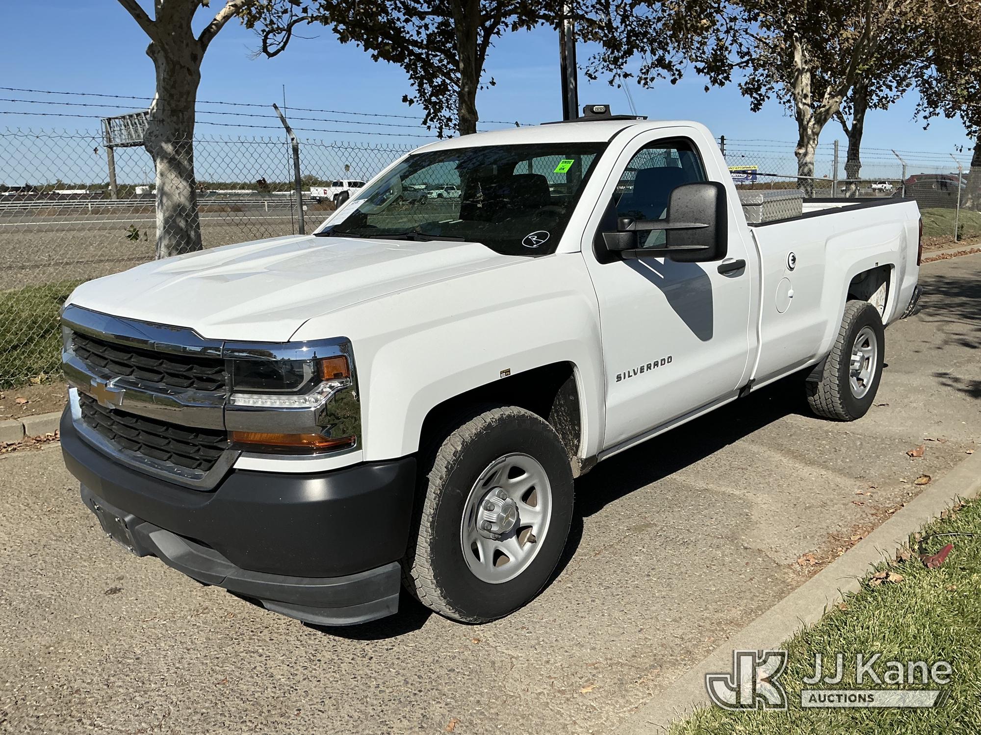 2017 Chevrolet Silverado 1500 Pickup Truck (1651981)