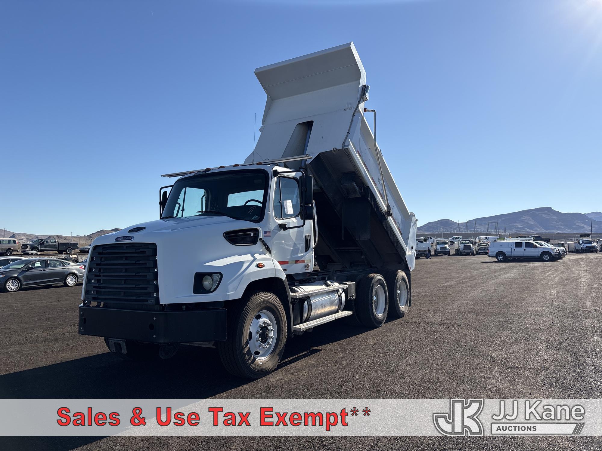2013 Freightliner 114SD T/A Dump Truck (1652024)