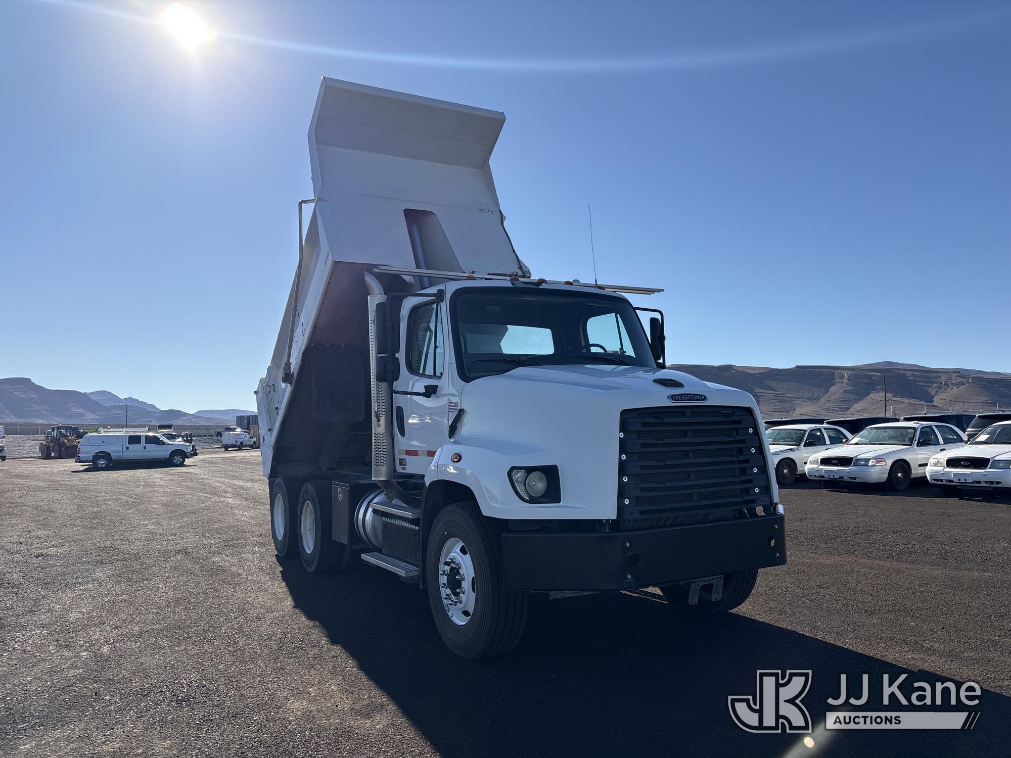 2013 Freightliner 114SD