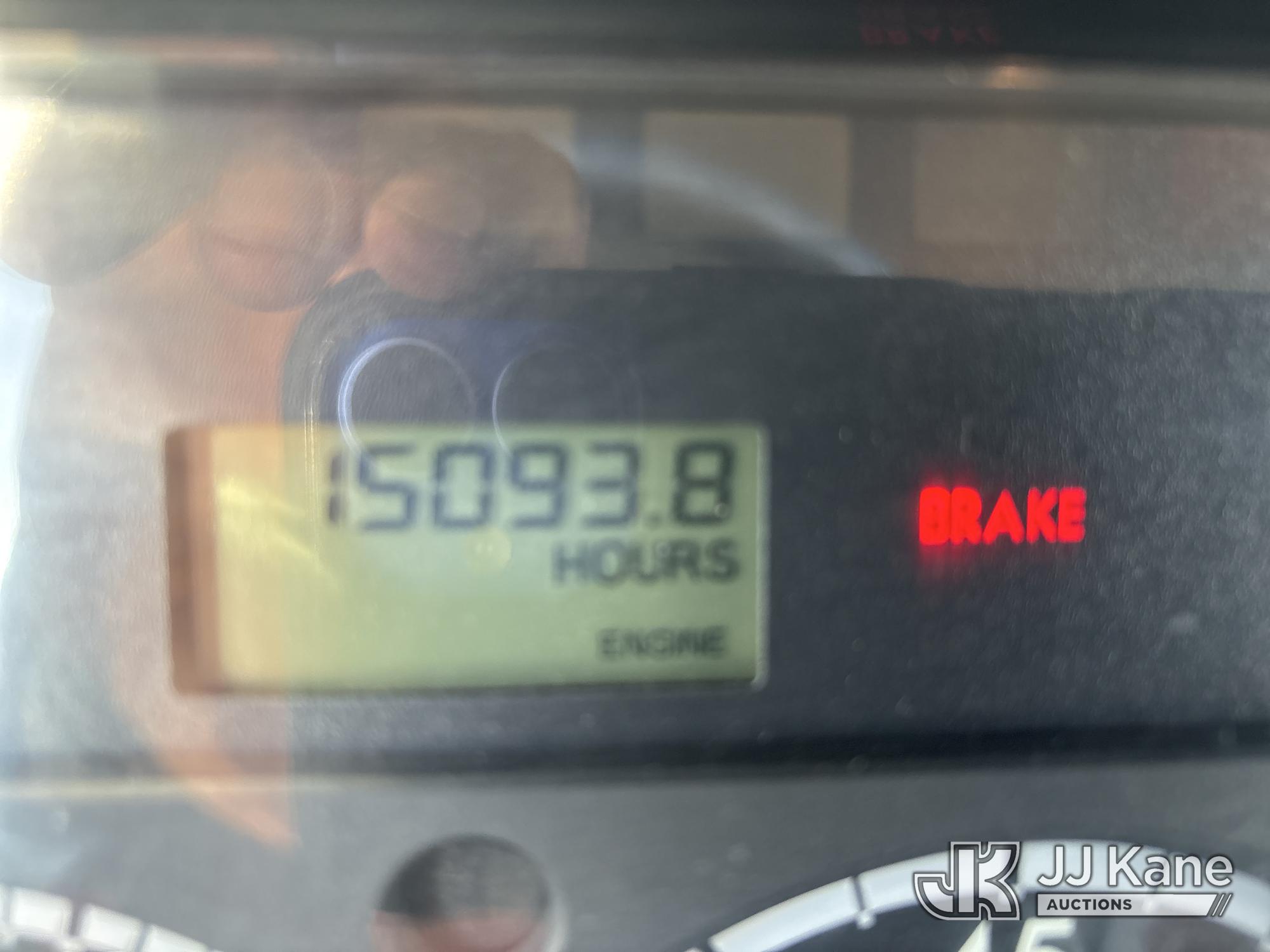 2013 Freightliner 114SD
