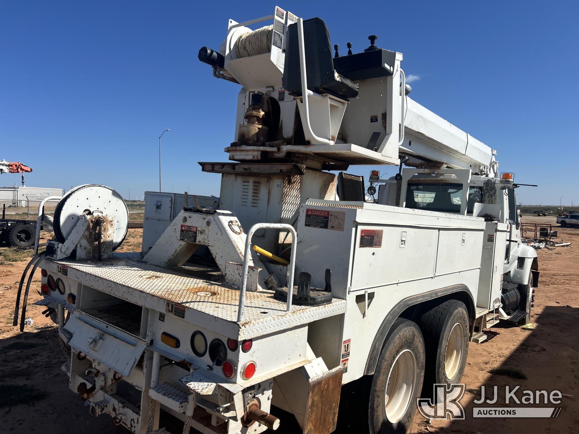 2004 International 7400