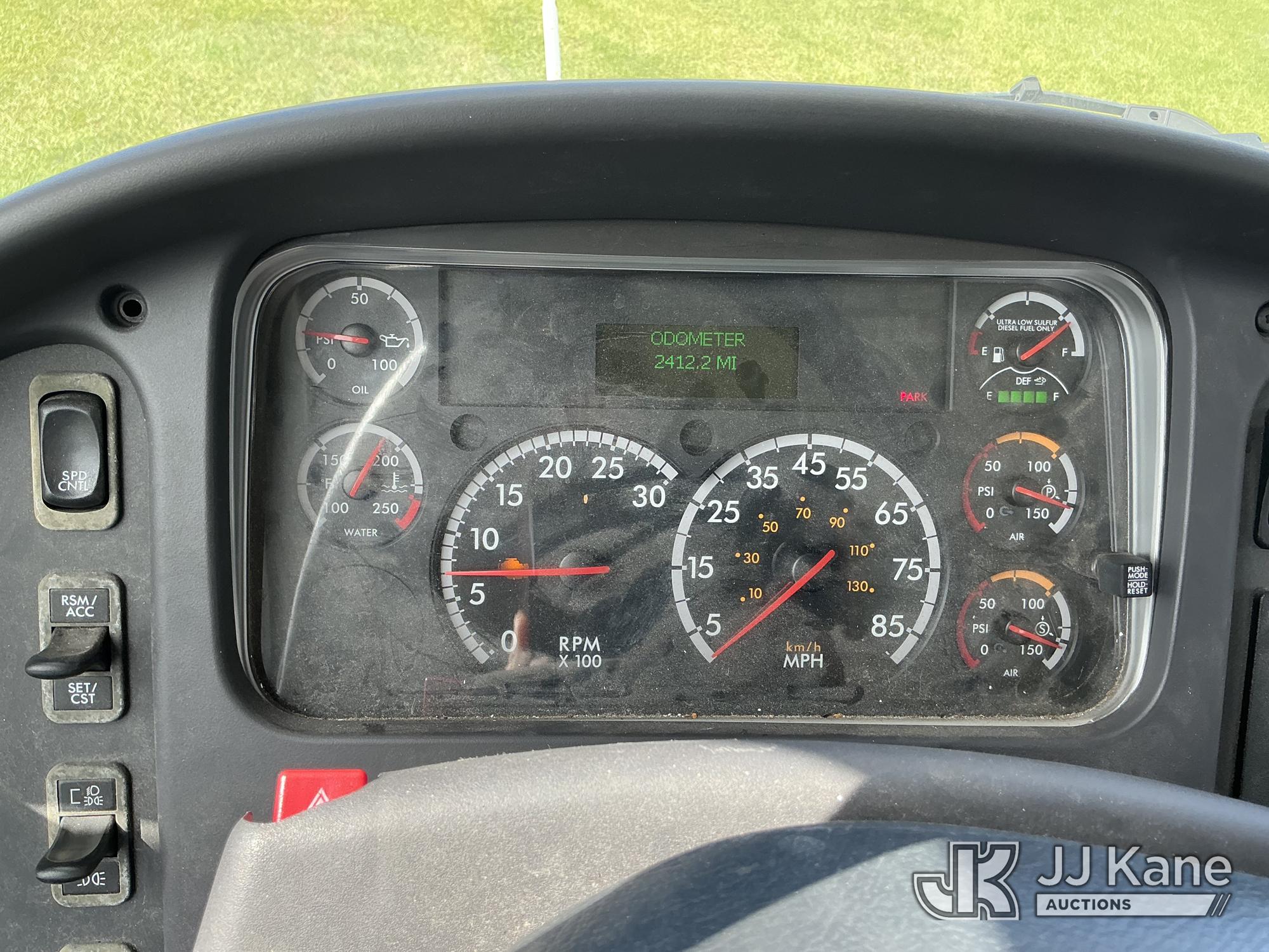 2016 Freightliner M2 106