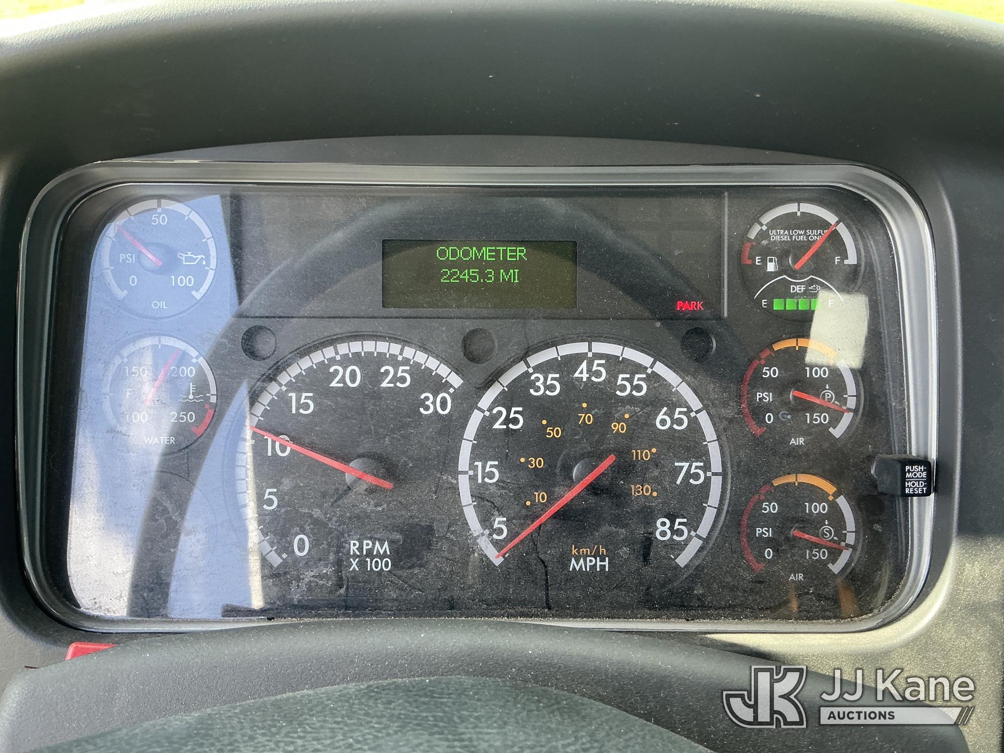 2016 Freightliner M2 106