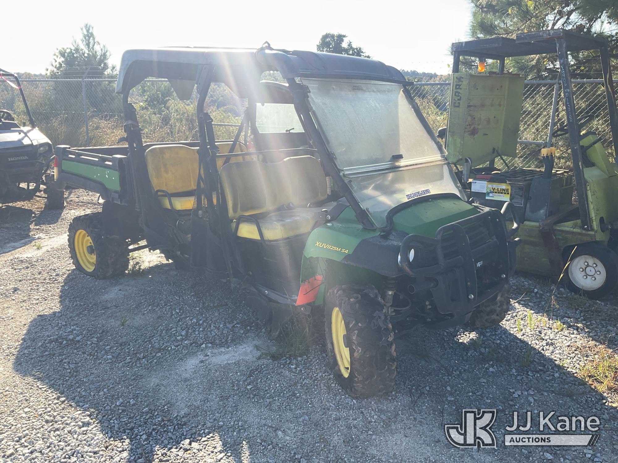 2021 John Deere GATOR XUV 4X4