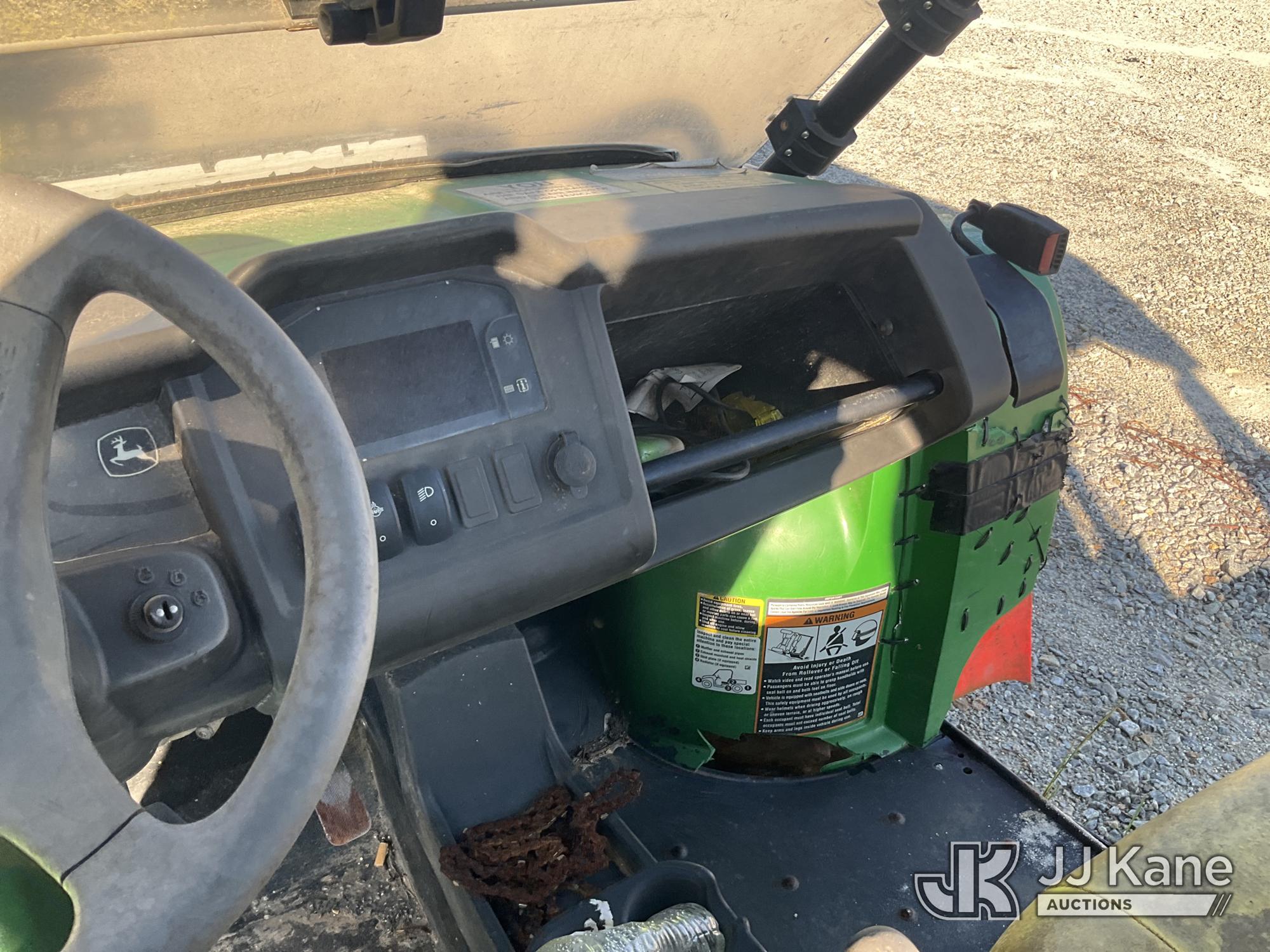 2021 John Deere GATOR XUV 4X4
