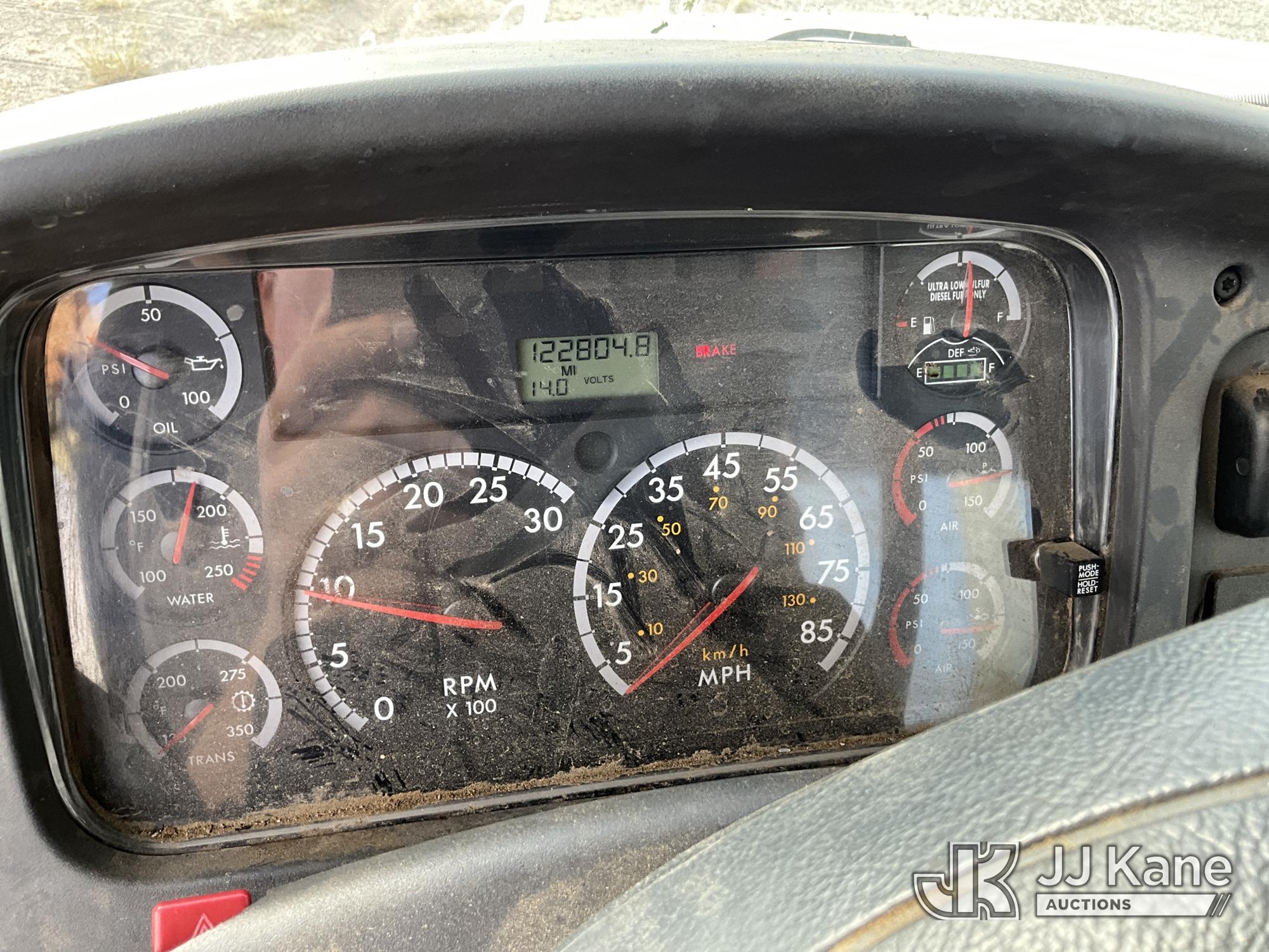 2015 Freightliner M2 106