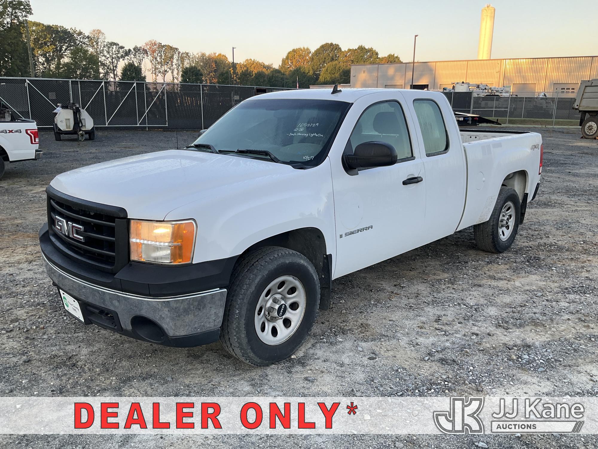 Photo of 2007 GMC Sierra 1500 4x4