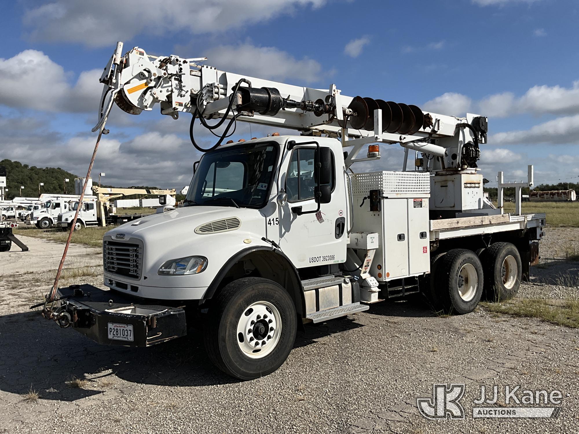 Altec D2050A-TR Digger Derrick On 2013 Freightliner M2 106 T/A Flatbed/Utility Truck (1652144)