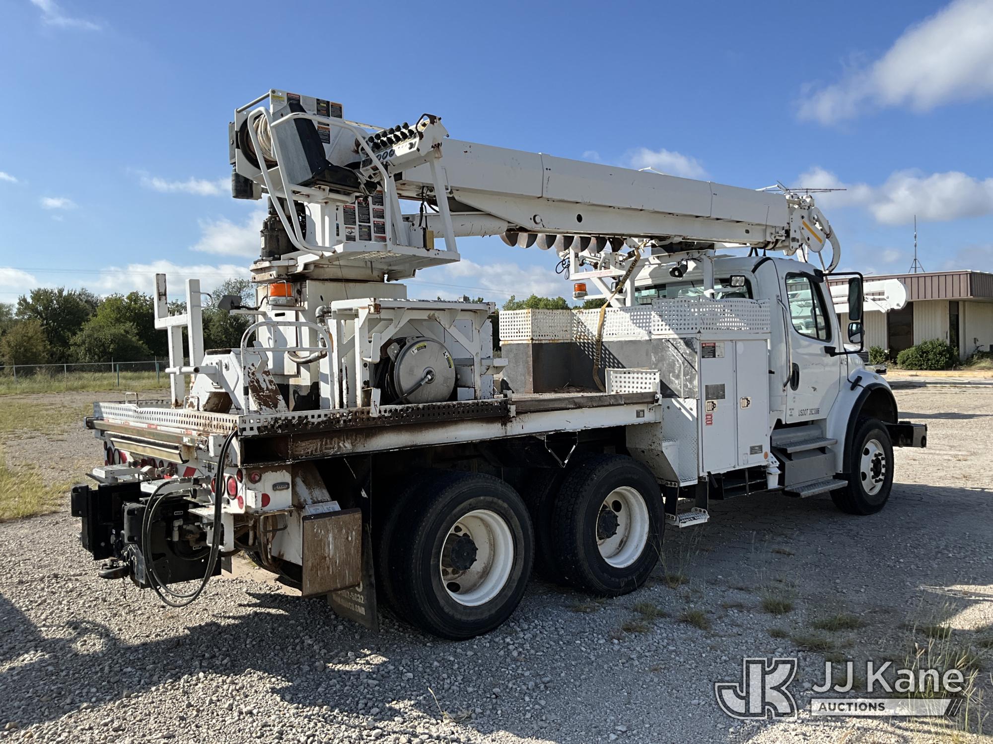 2013 Freightliner M2 106