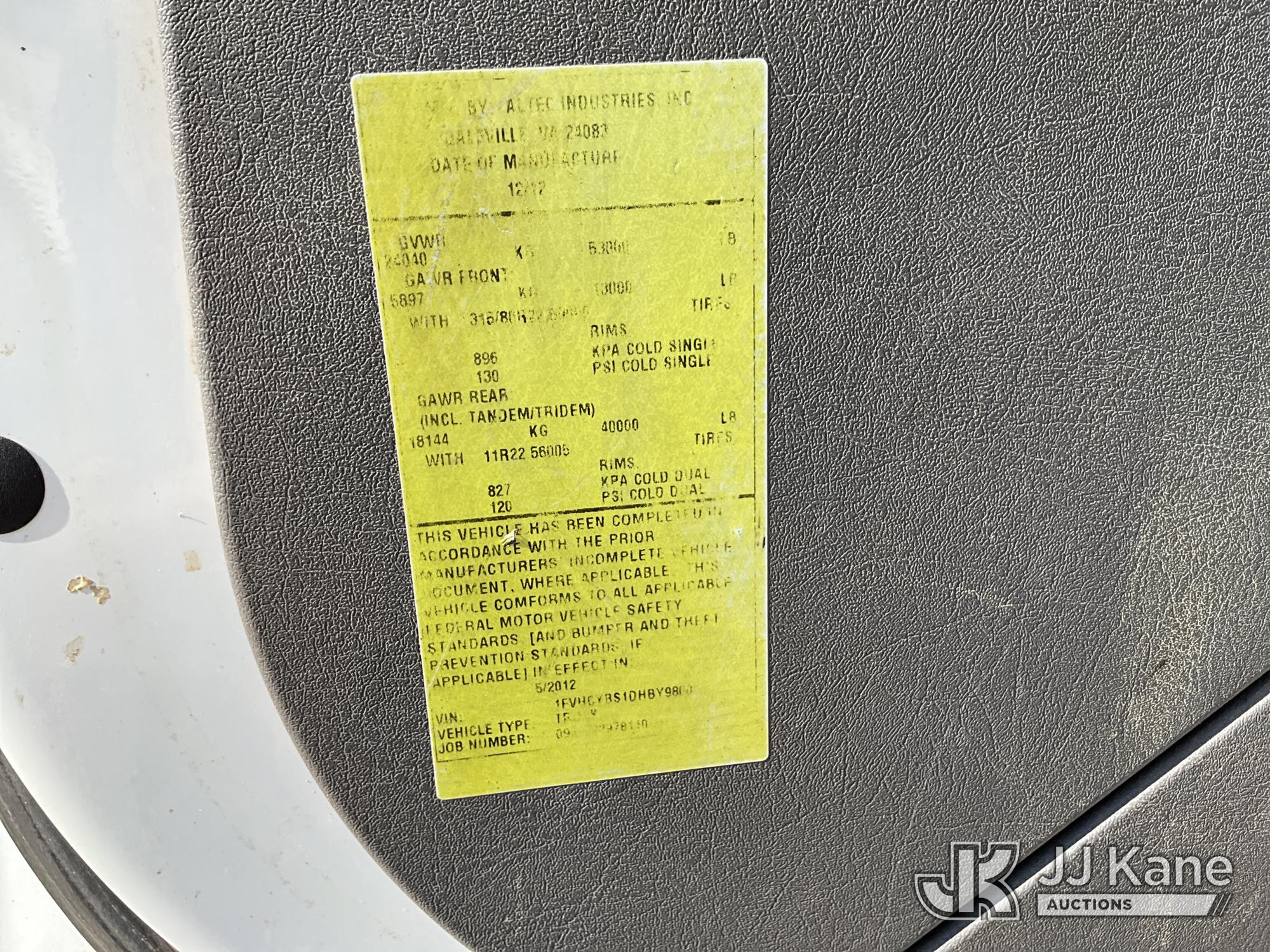 2013 Freightliner M2 106