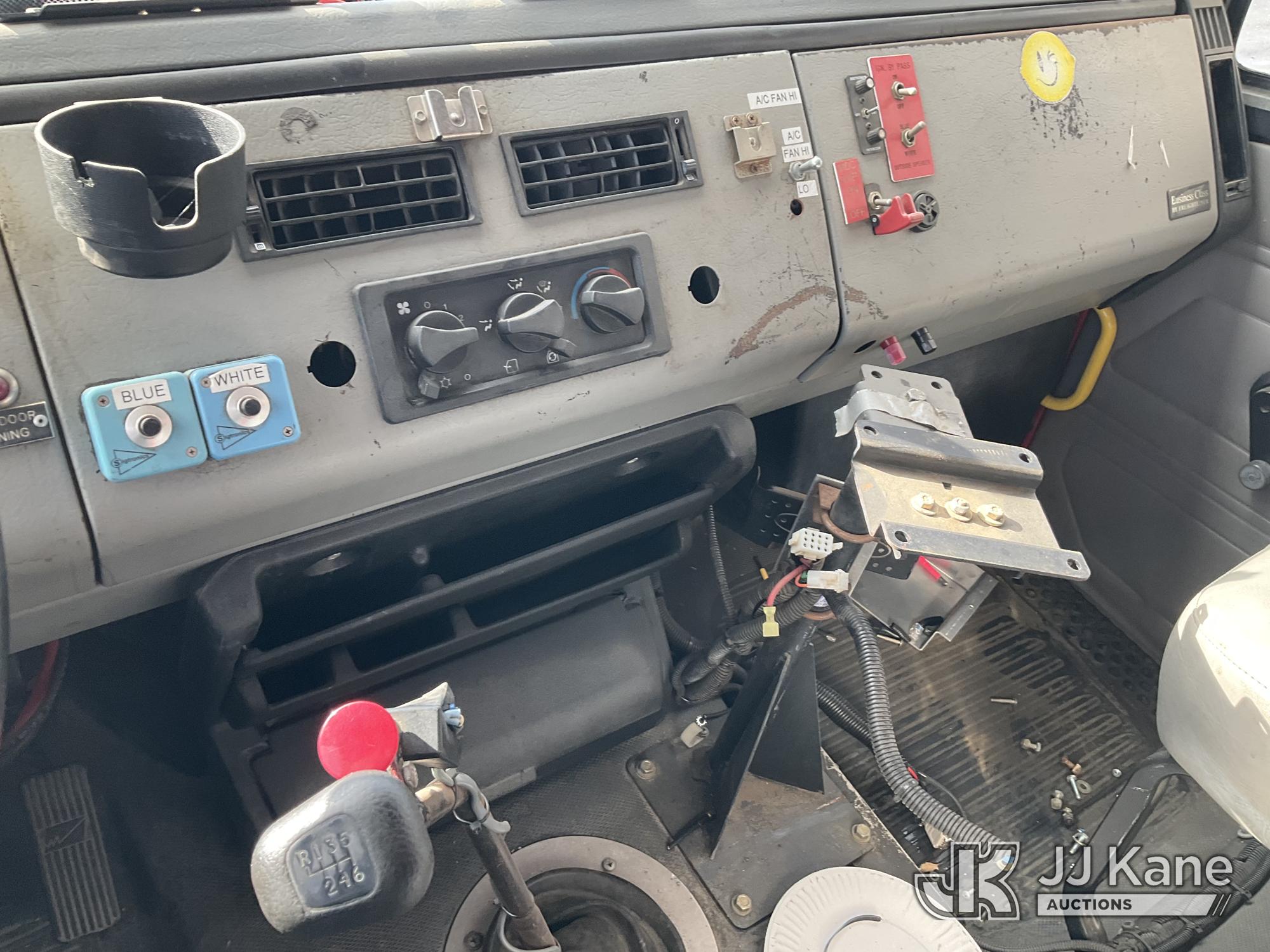 2003 Freightliner FL80