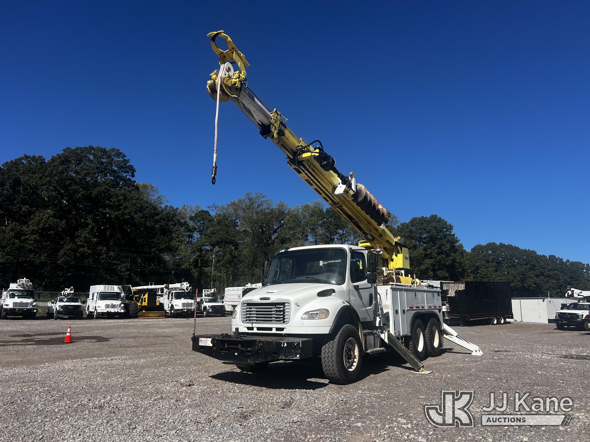 2014 Freightliner M2 106