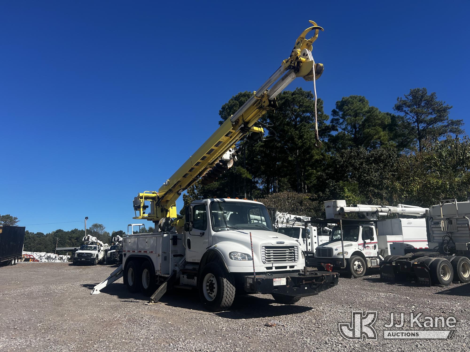 2014 Freightliner M2 106