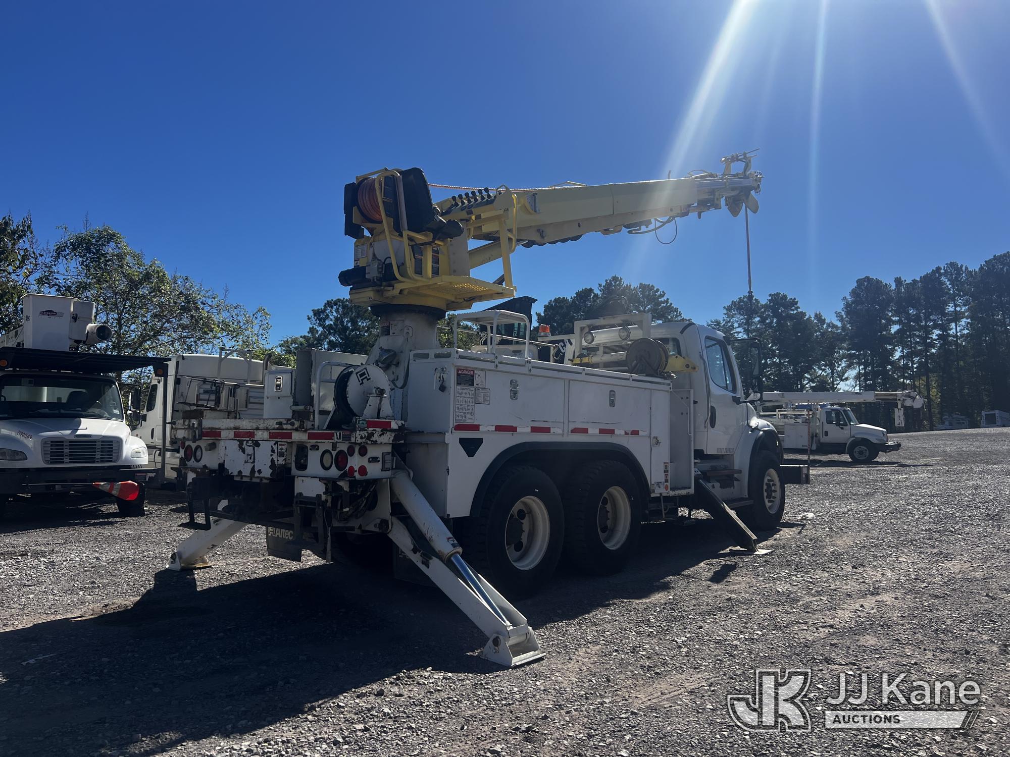 2014 Freightliner M2 106