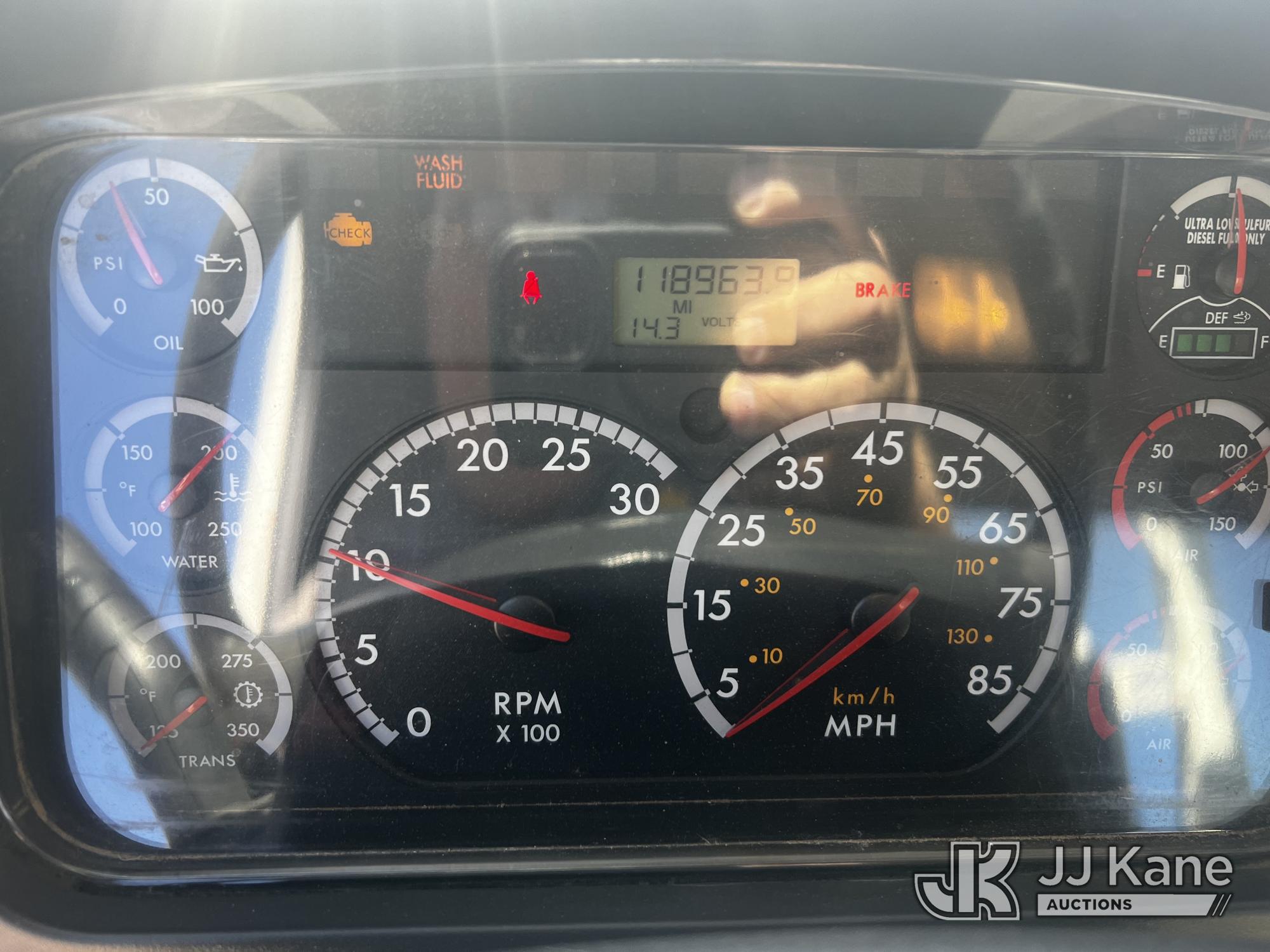 2014 Freightliner M2 106