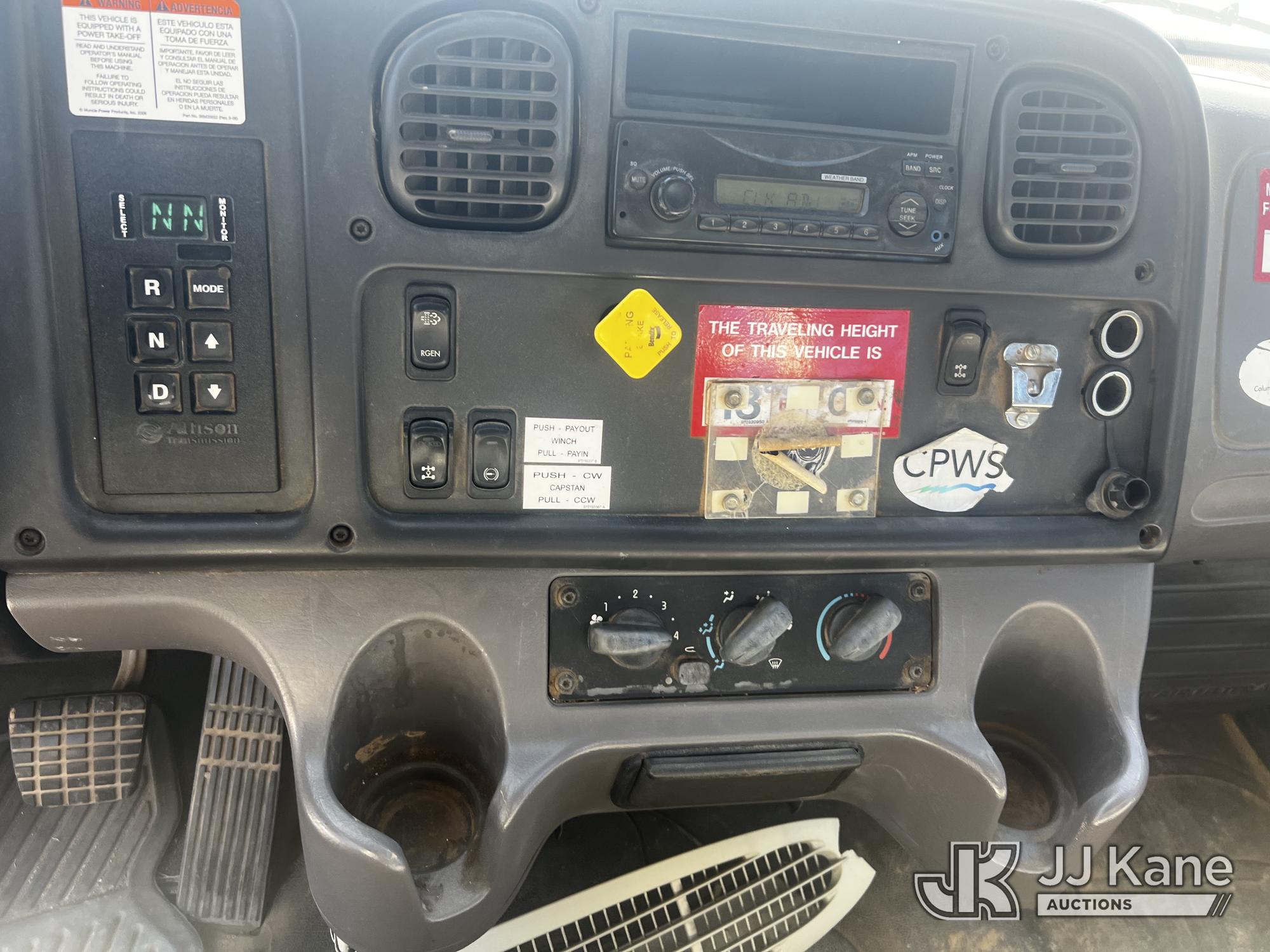 2014 Freightliner M2 106
