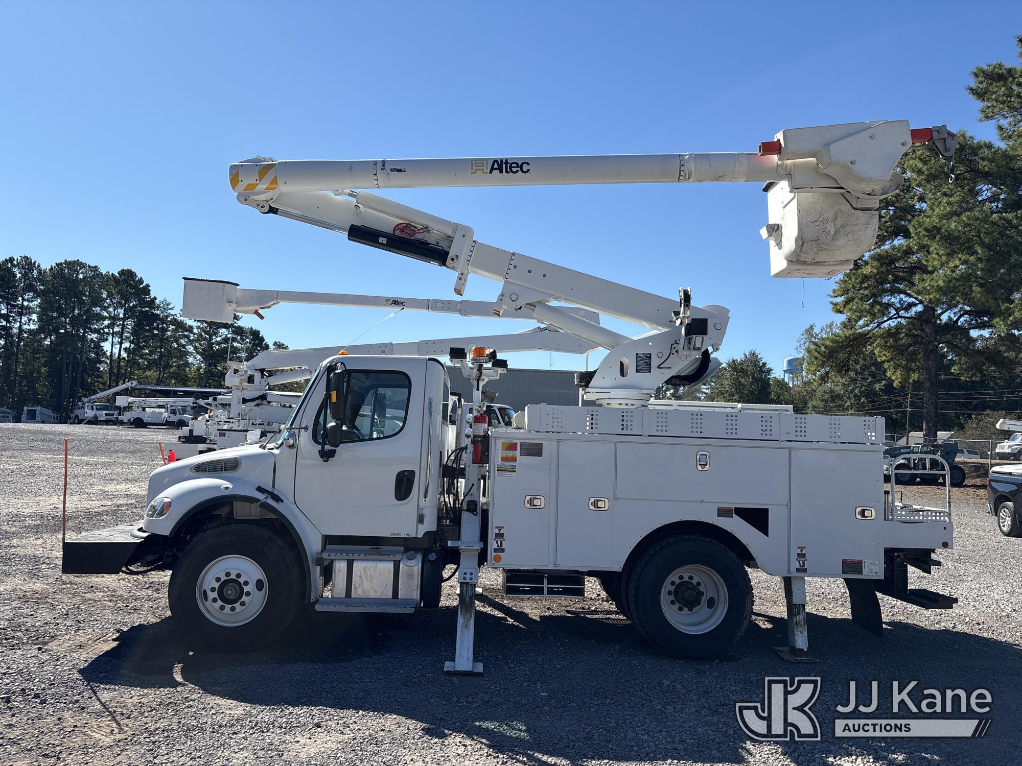 2019 Freightliner M2