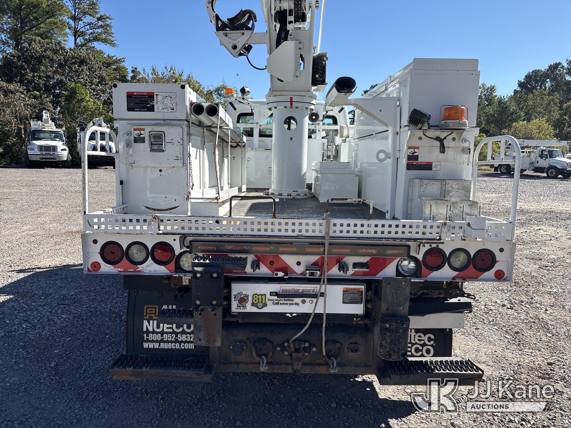 2019 Freightliner M2