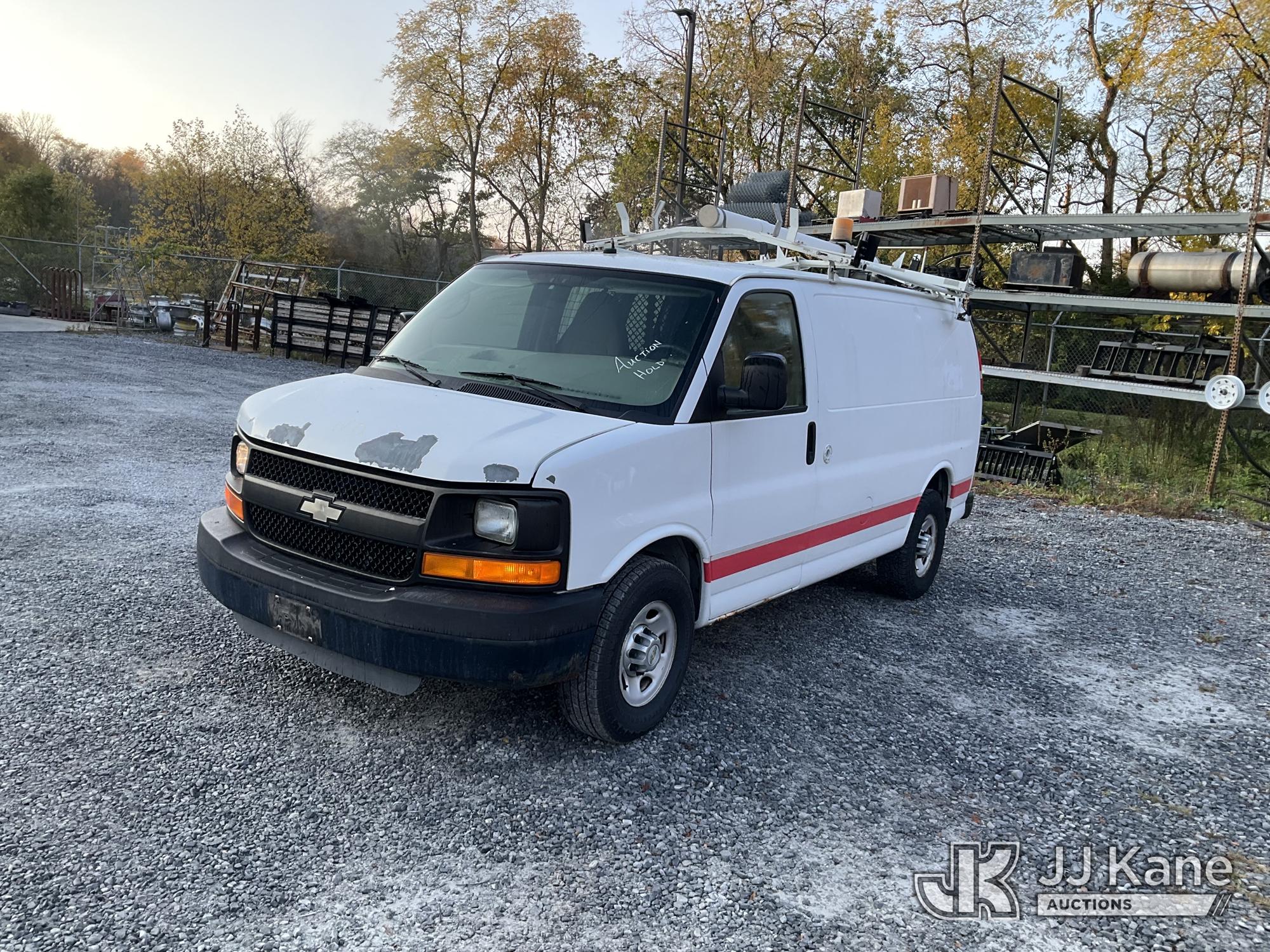 2011 Chevrolet Express Cargo Van (1652371)