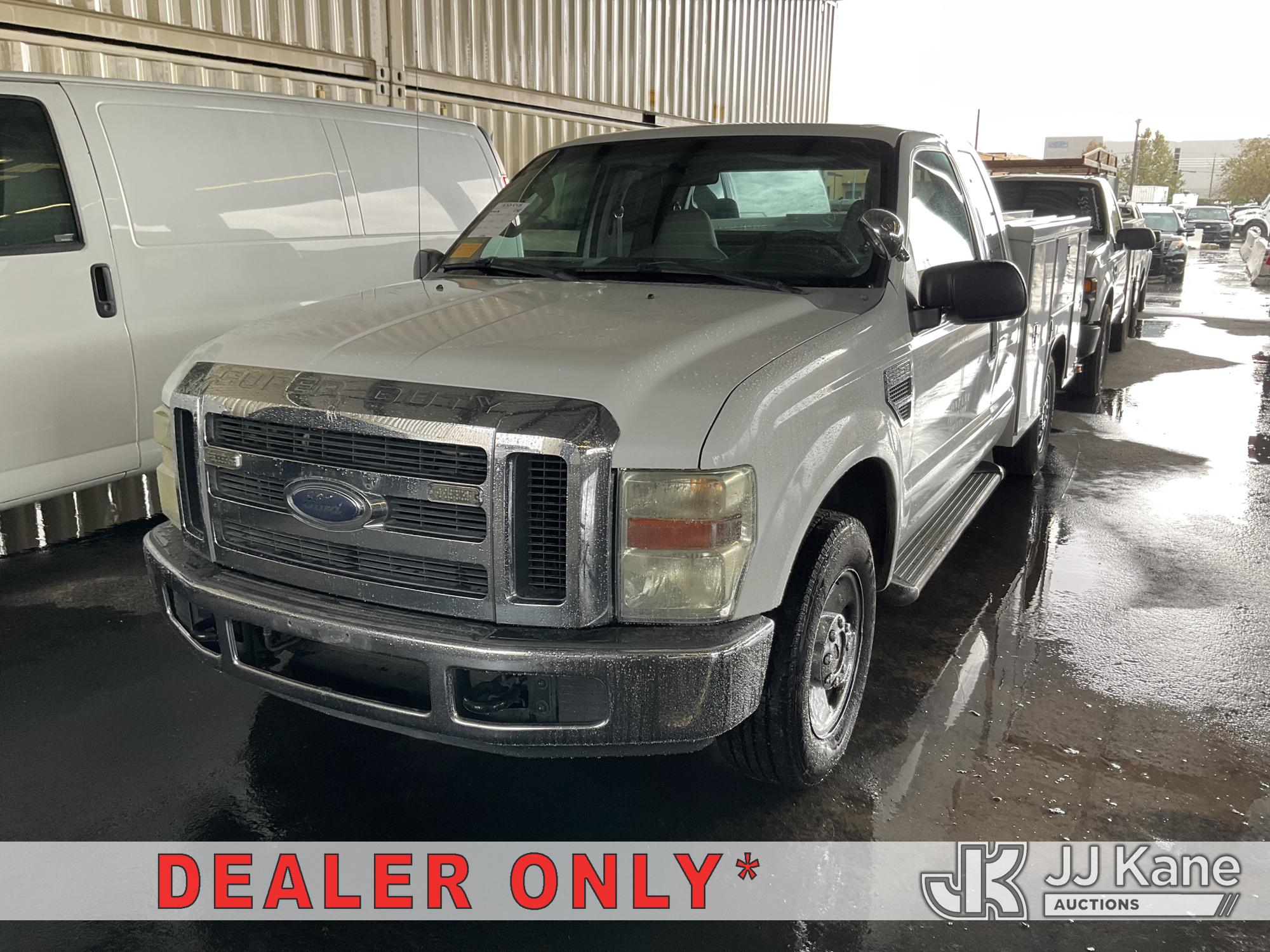 2008 Ford F-250 SD Extended-Cab Service Truck (1652445)
