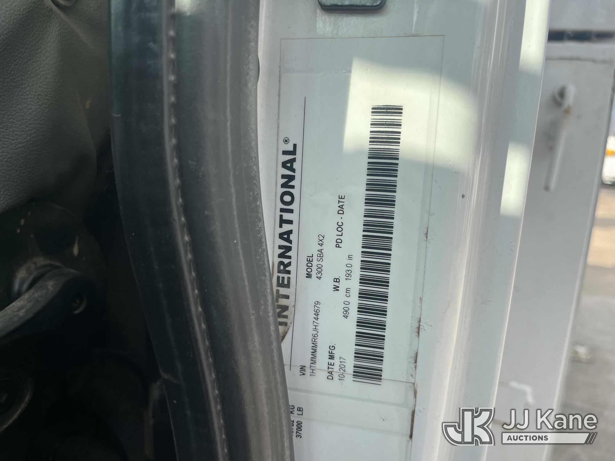 2018 International DURASTAR 4300