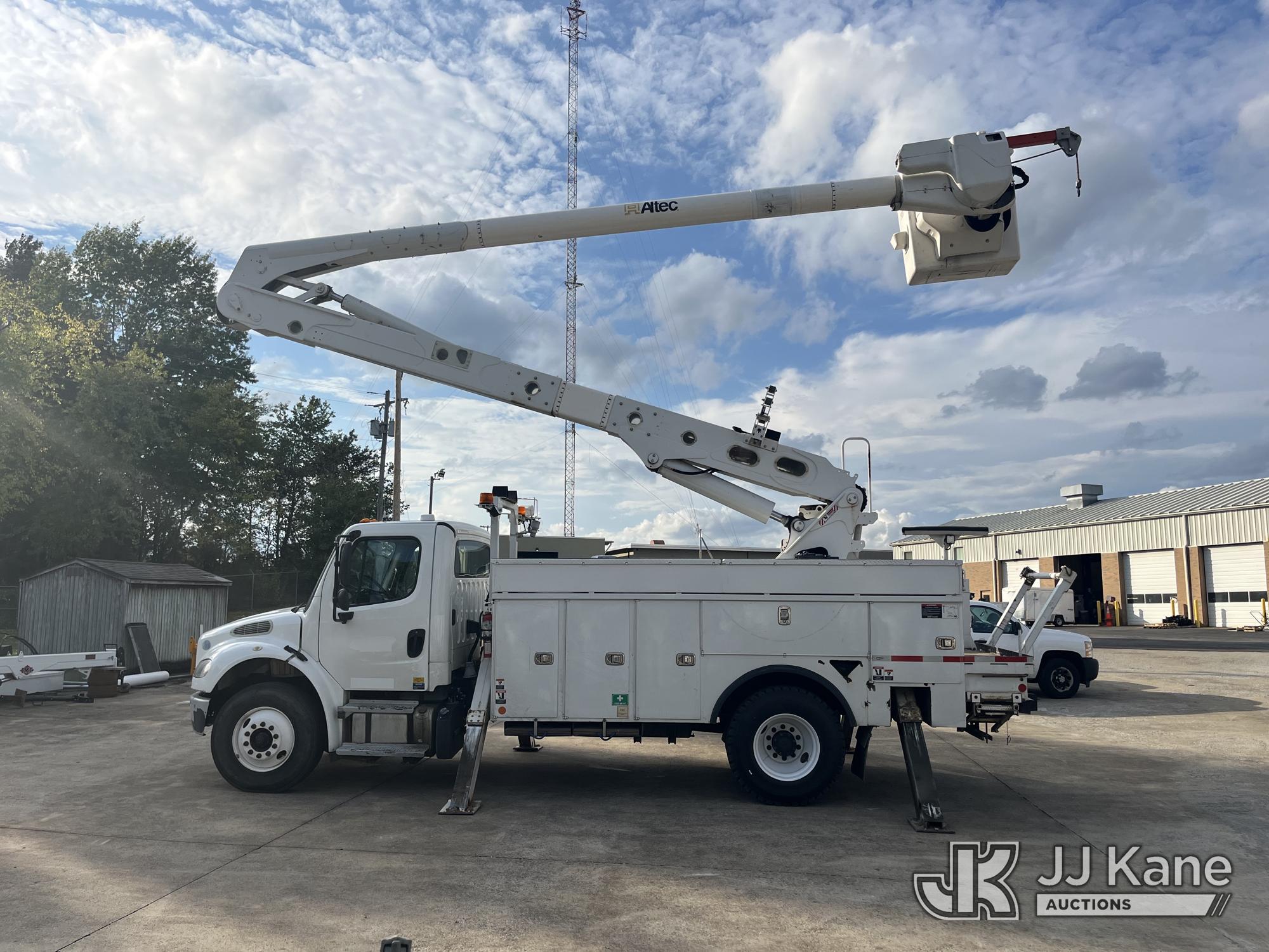 2019 Freightliner M2