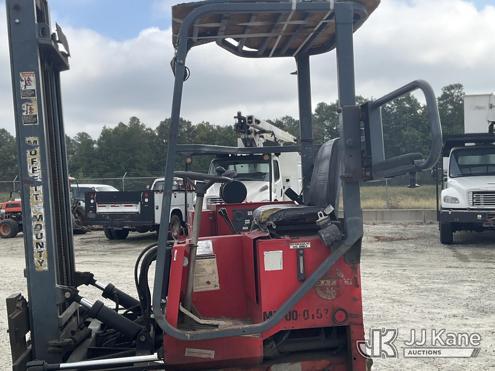 2000 Moffett M5000, 5,000#