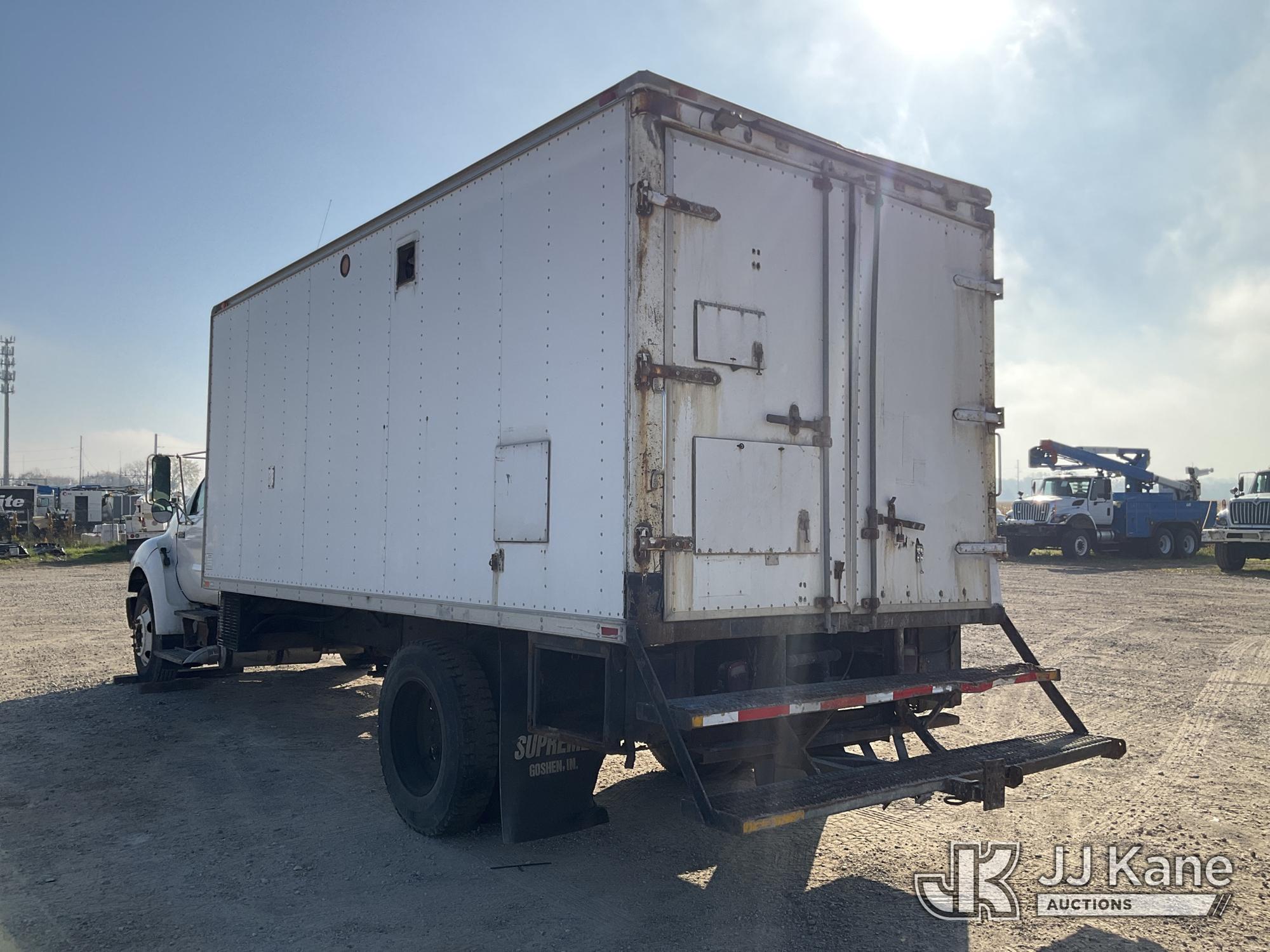 2004 Ford F-650