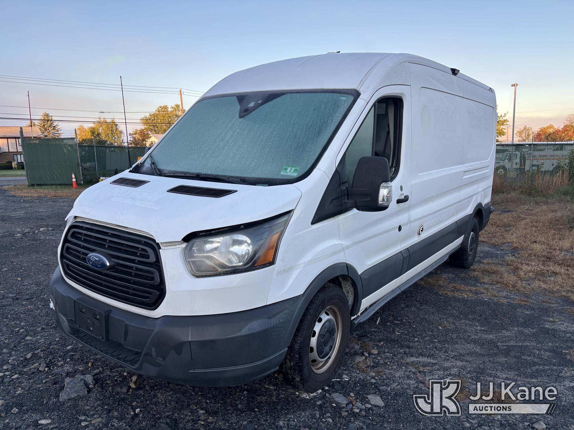 Photo of 2017 Ford Transit-350