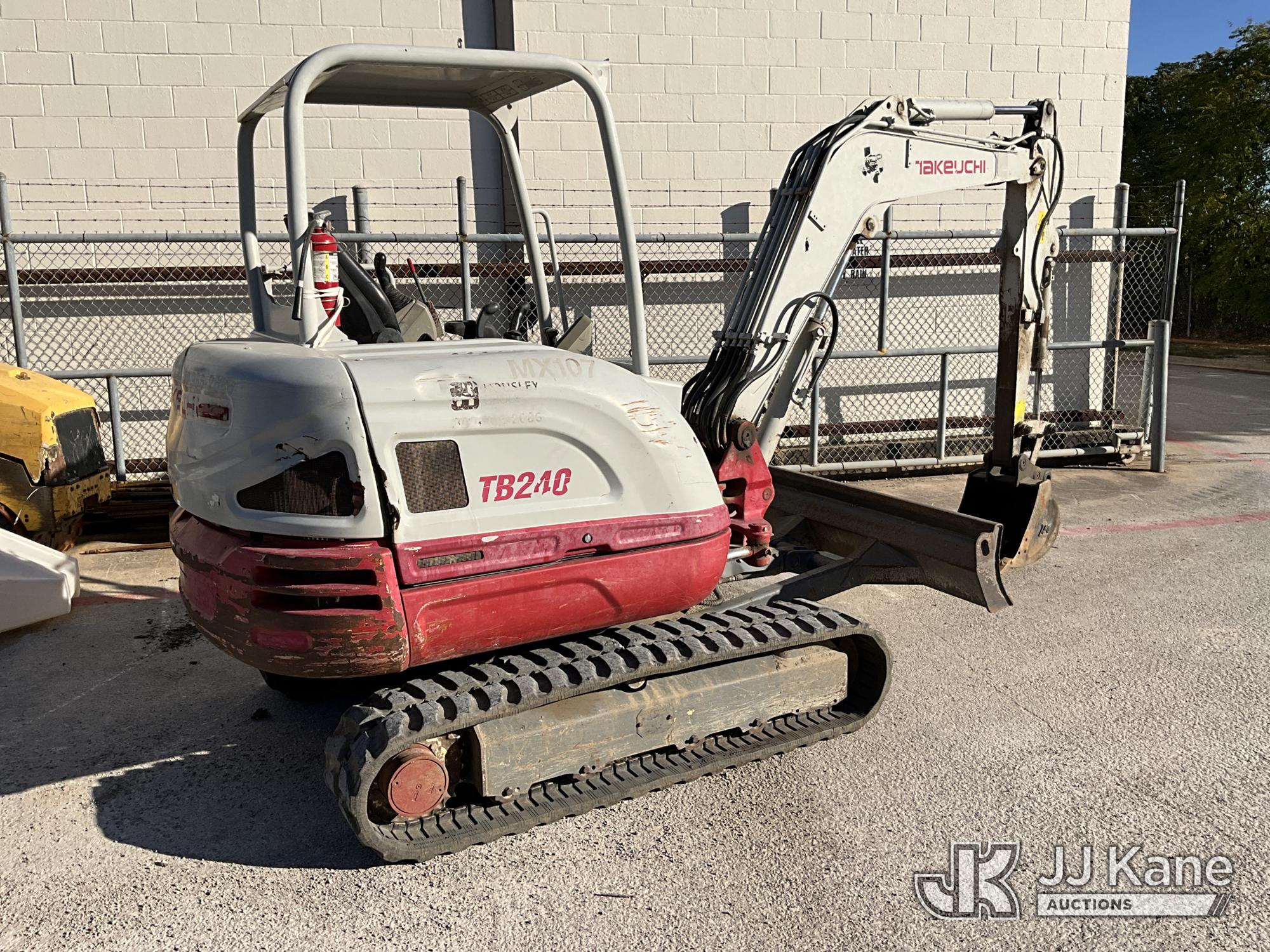 2015 Takeuchi TB240