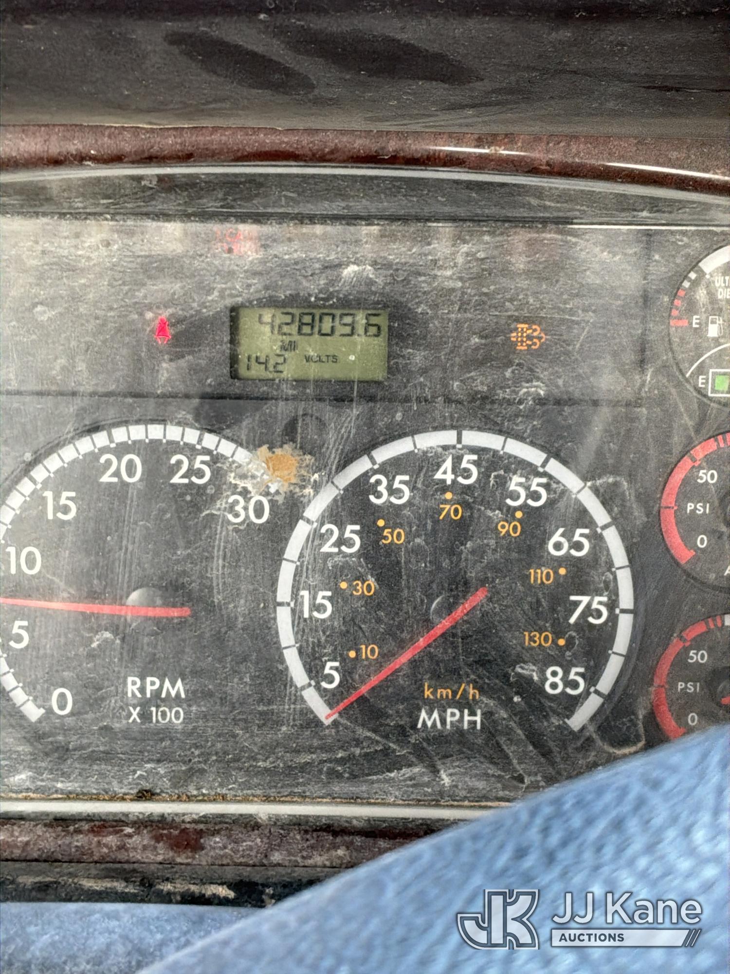 2013 Freightliner 108SD