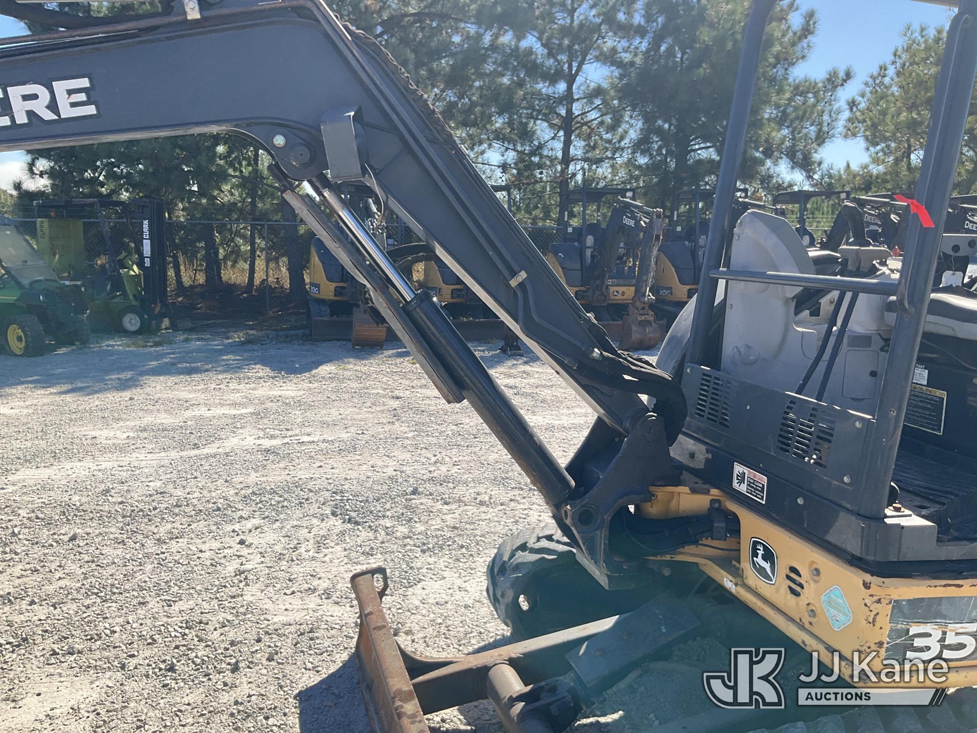 2017 John Deere 35D