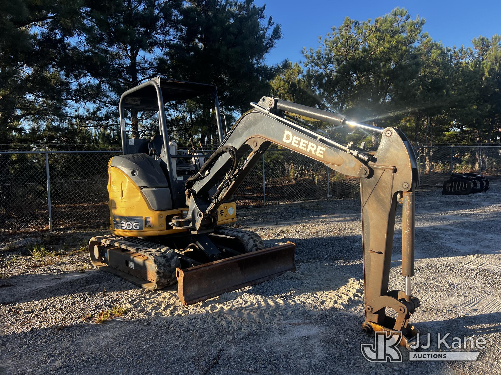2017 John Deere 30G