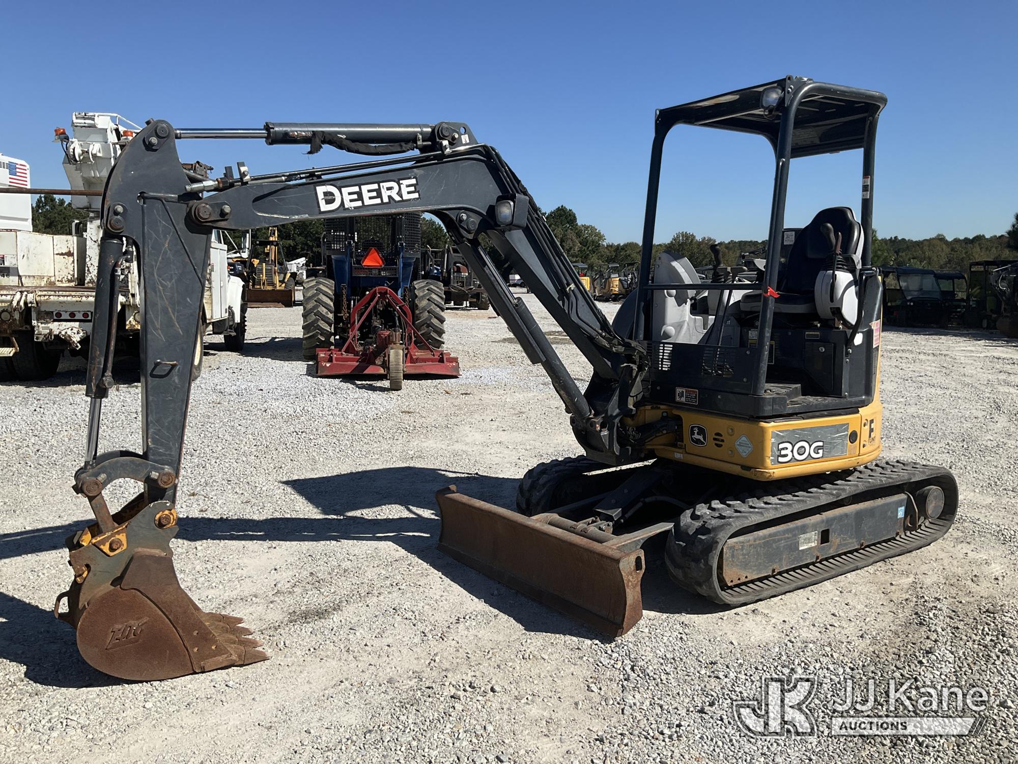 Photo of 2017 John Deere 30G