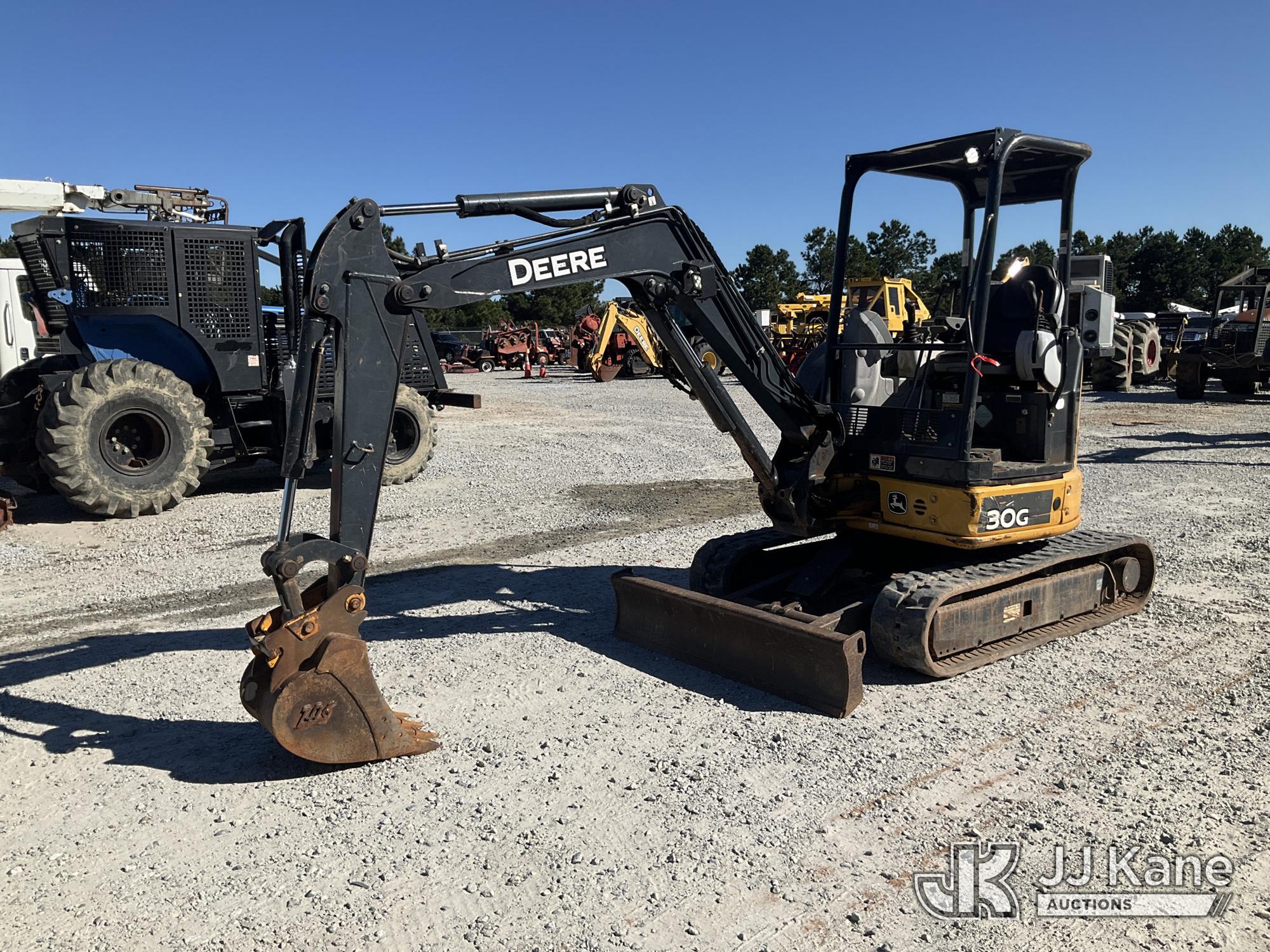 Photo of 2018 John Deere 30G