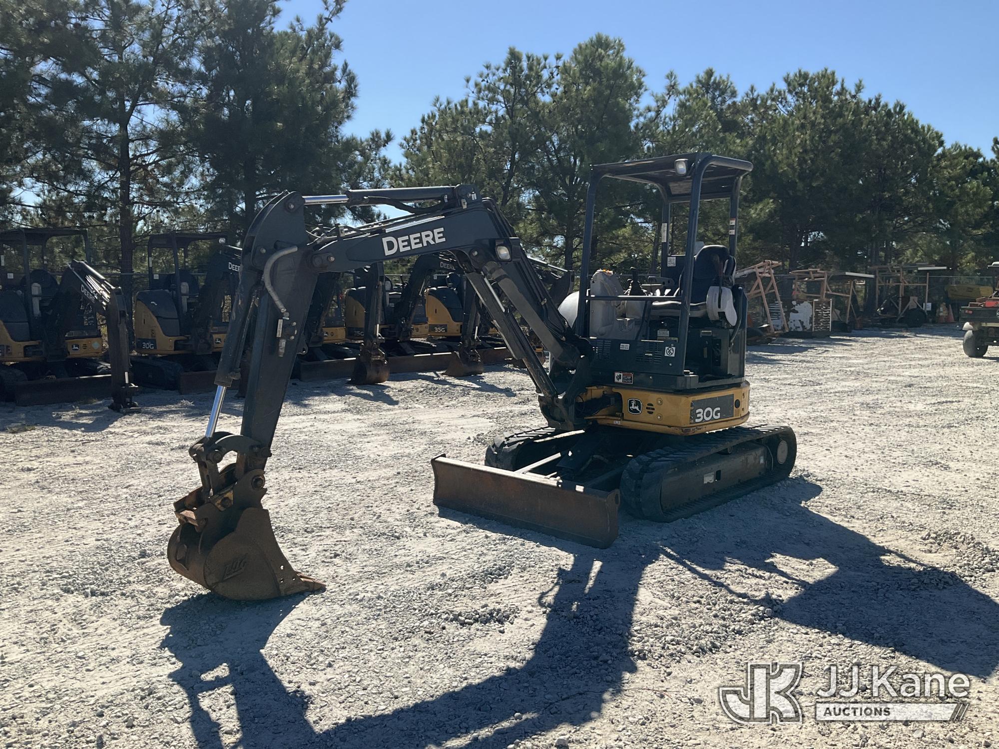 Photo of 2019 John Deere 30G