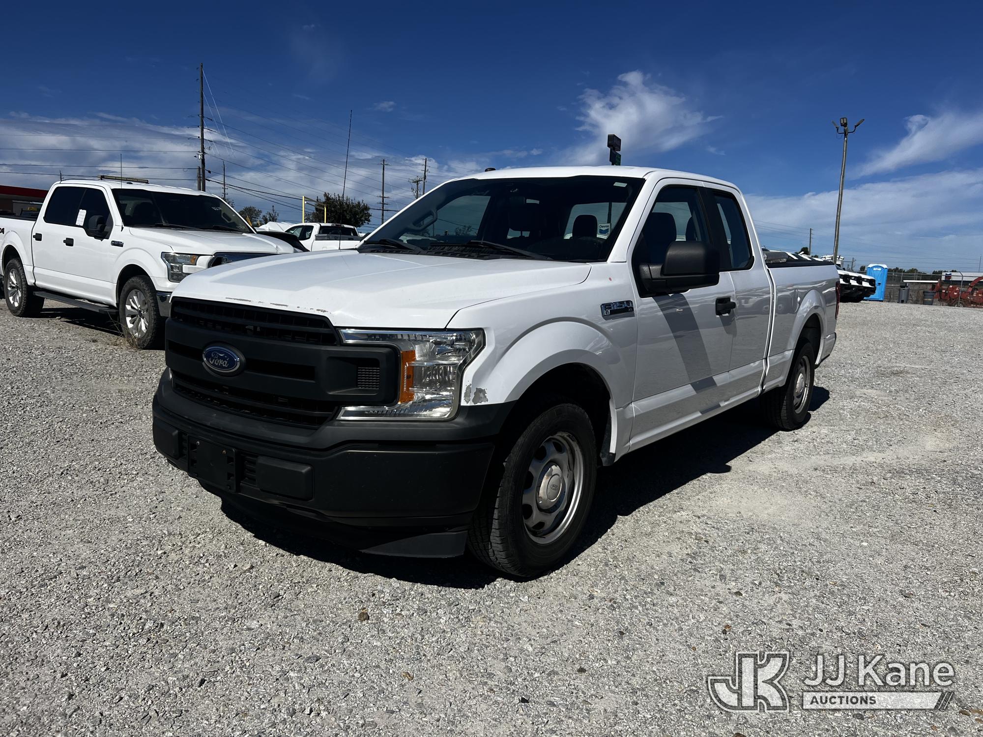 2019 Ford F6150 Extended-Cab Pickup Truck (1653038)