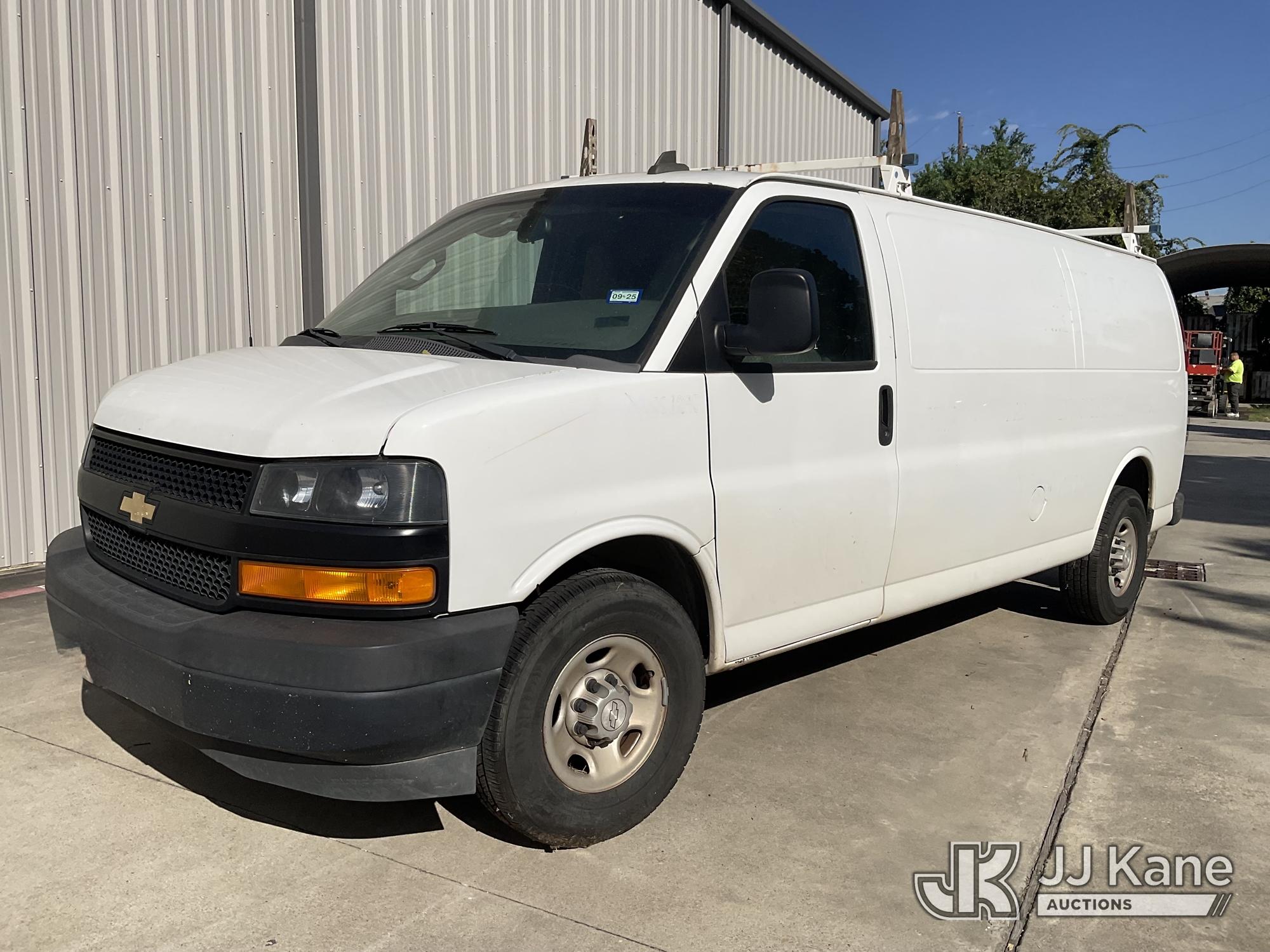 Photo of 2018 Chevrolet Express G2500