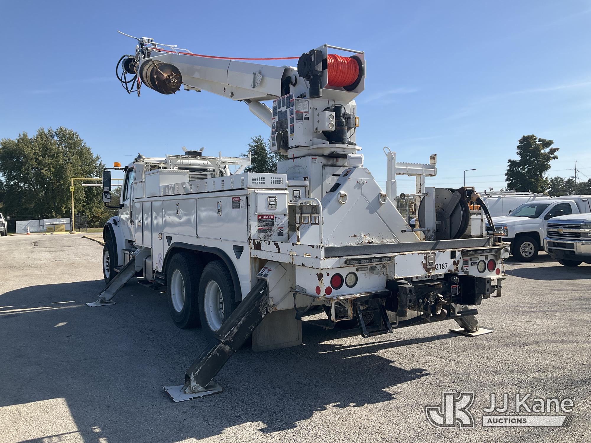 2015 Freightliner M2 106